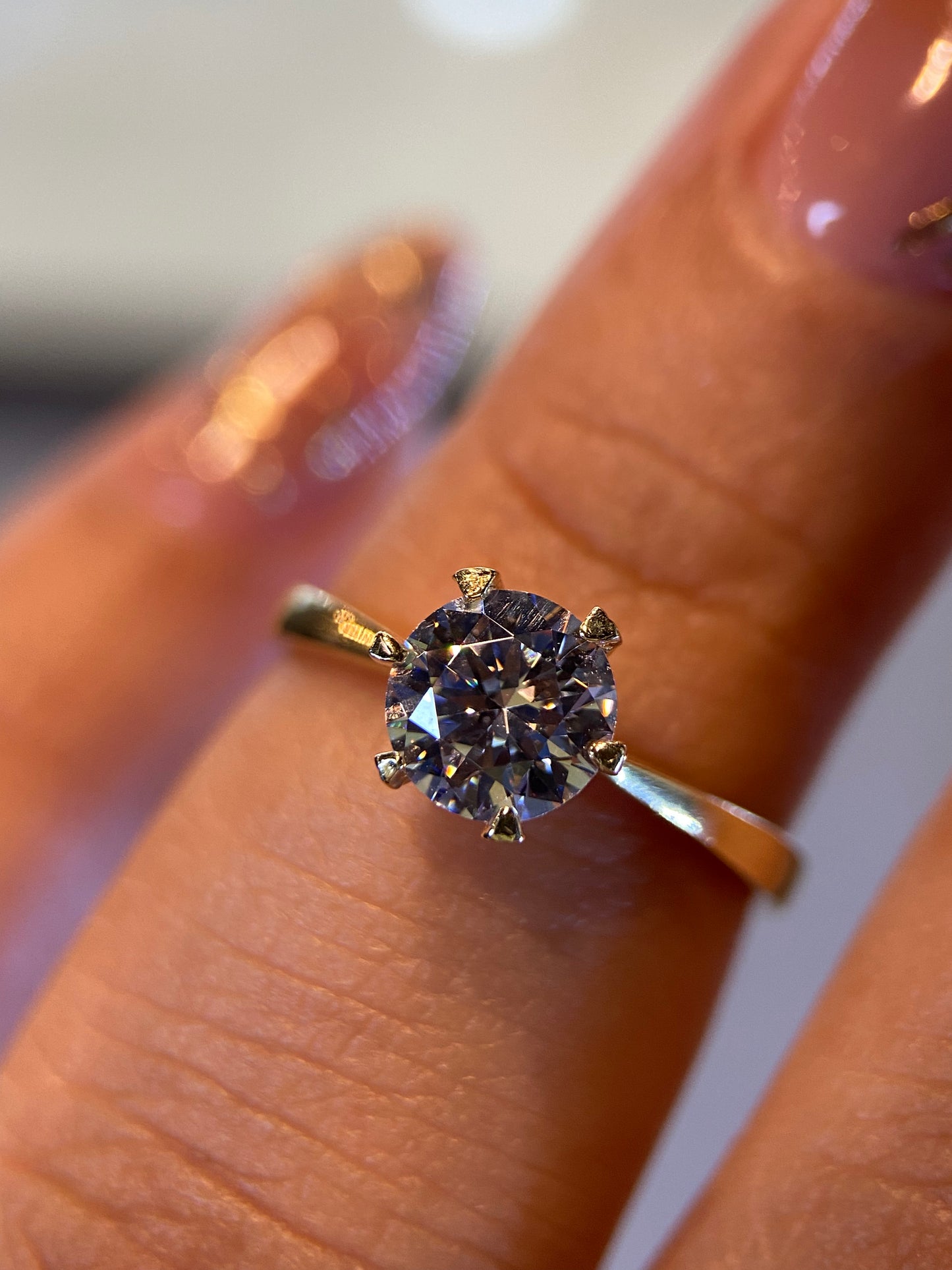 Anillo de compromiso en oro
