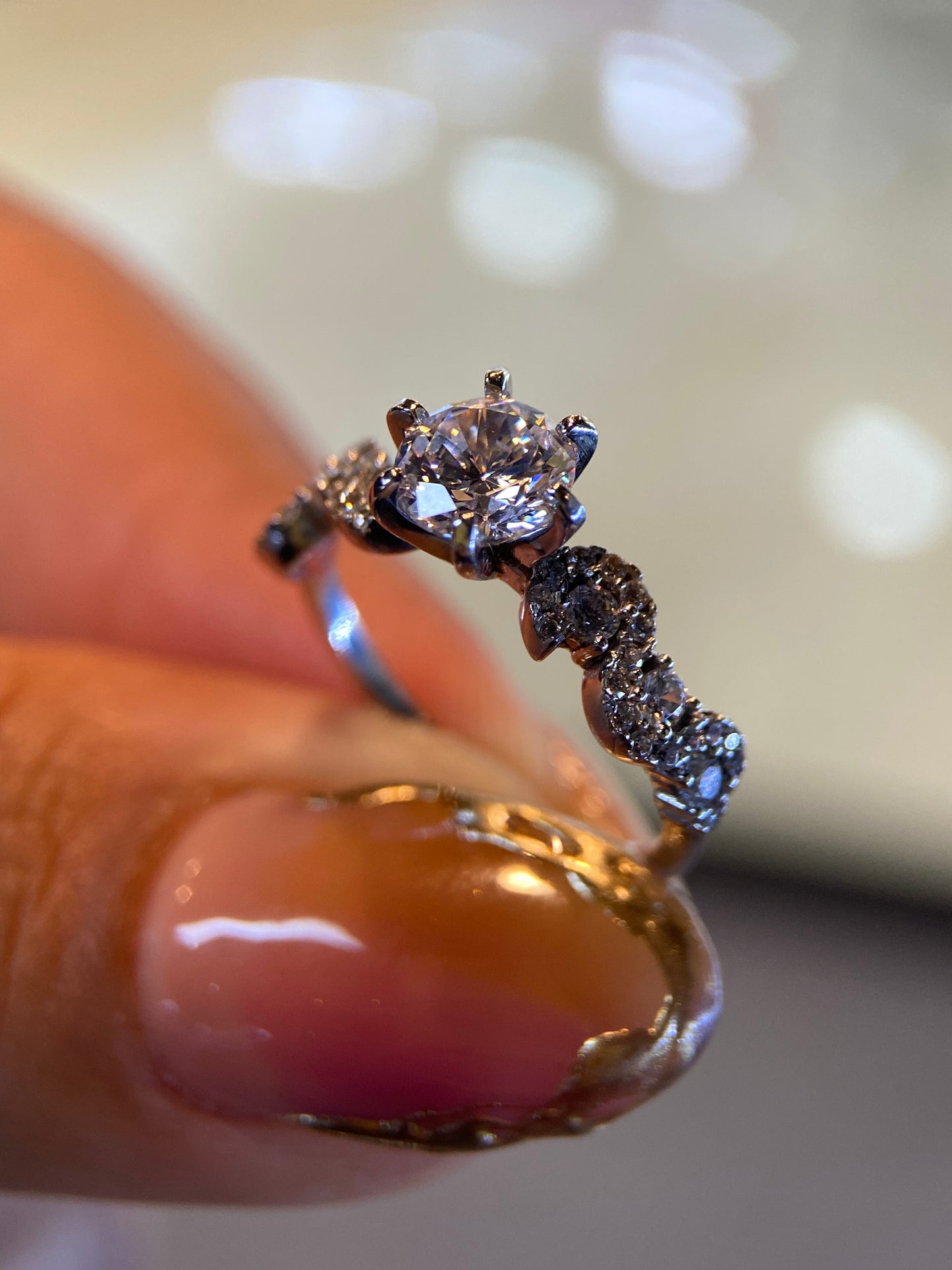 Anillo de compromiso en oro