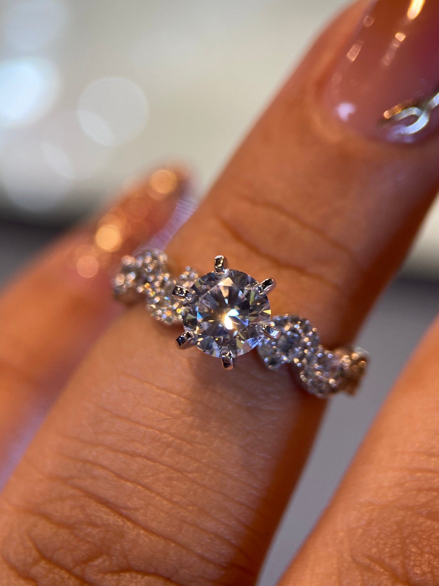 Anillo de compromiso en oro