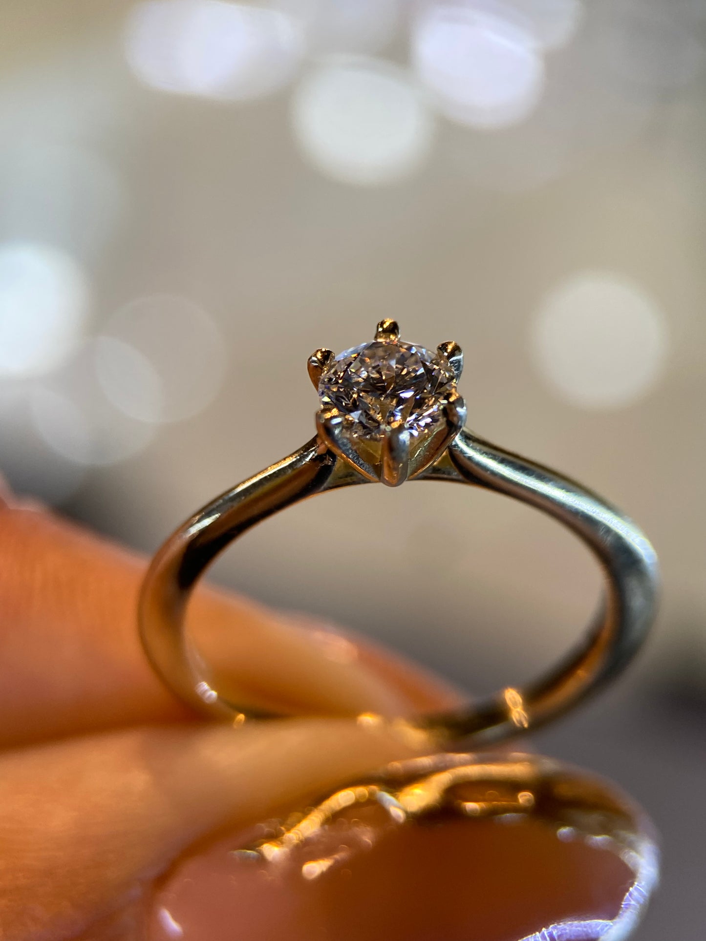 Anillo de compromiso en oro