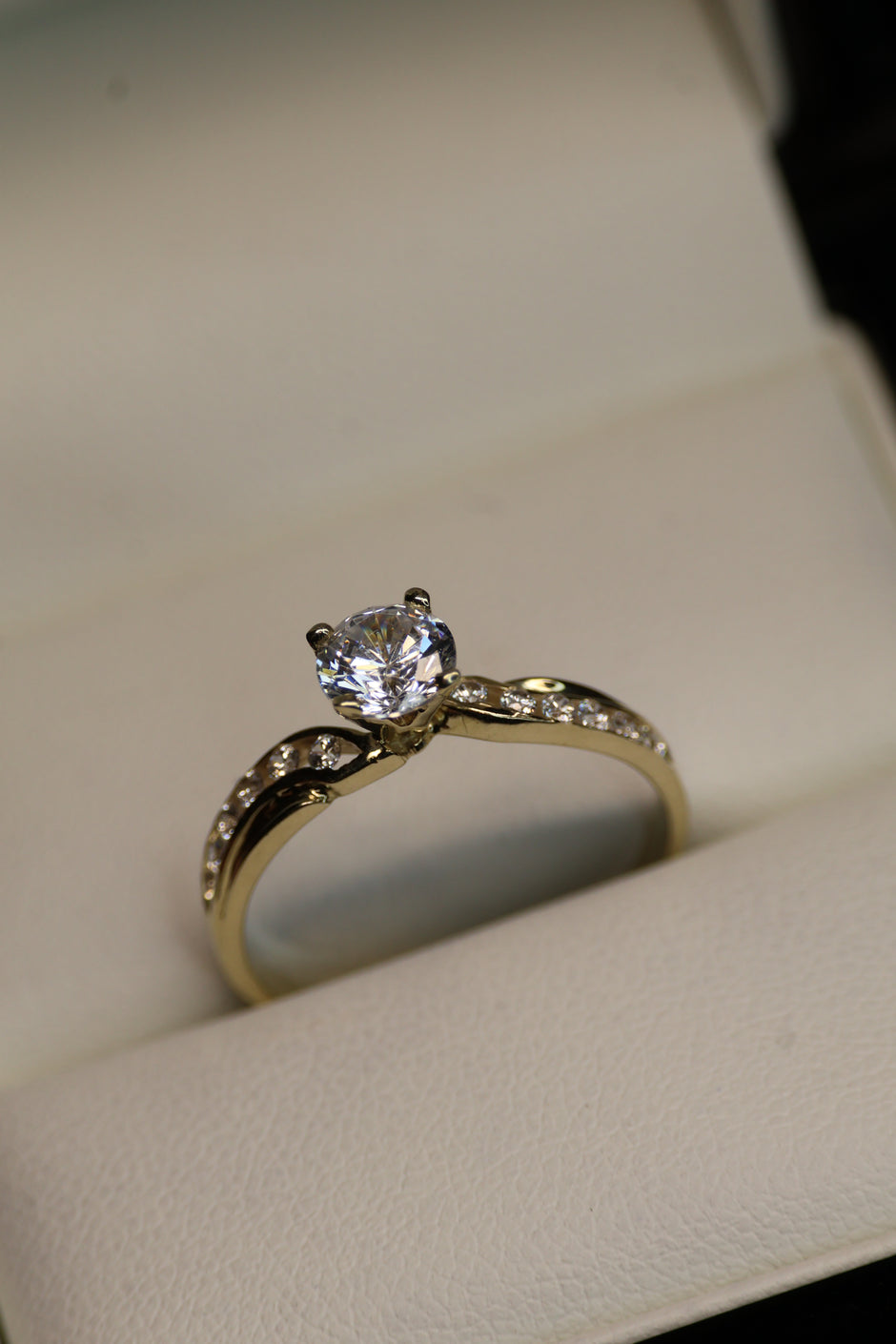 Anillo Nicte en Oro .50 ct