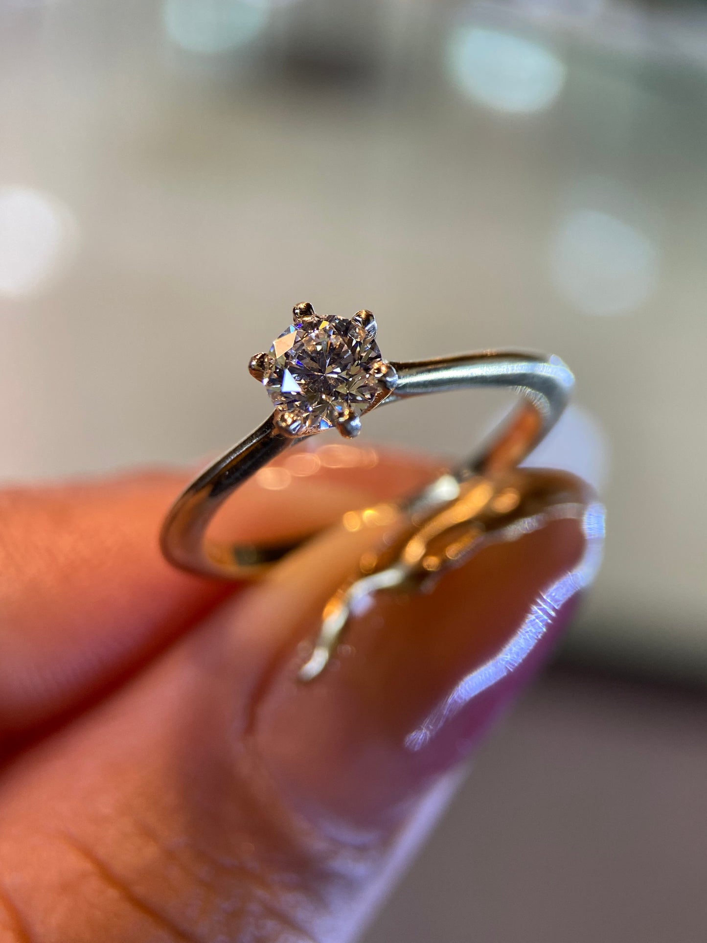 Anillo de compromiso en oro