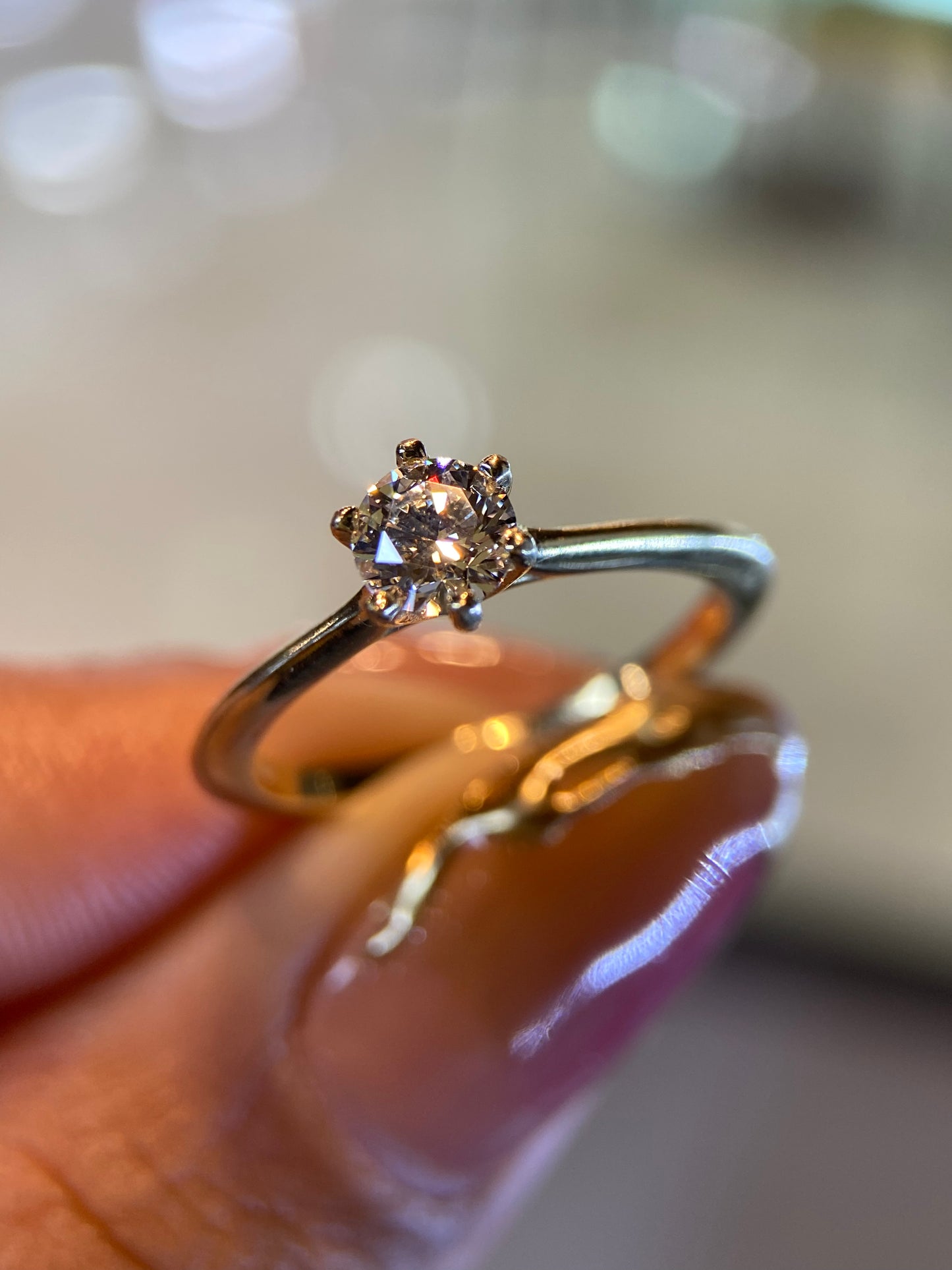 Anillo de compromiso en oro