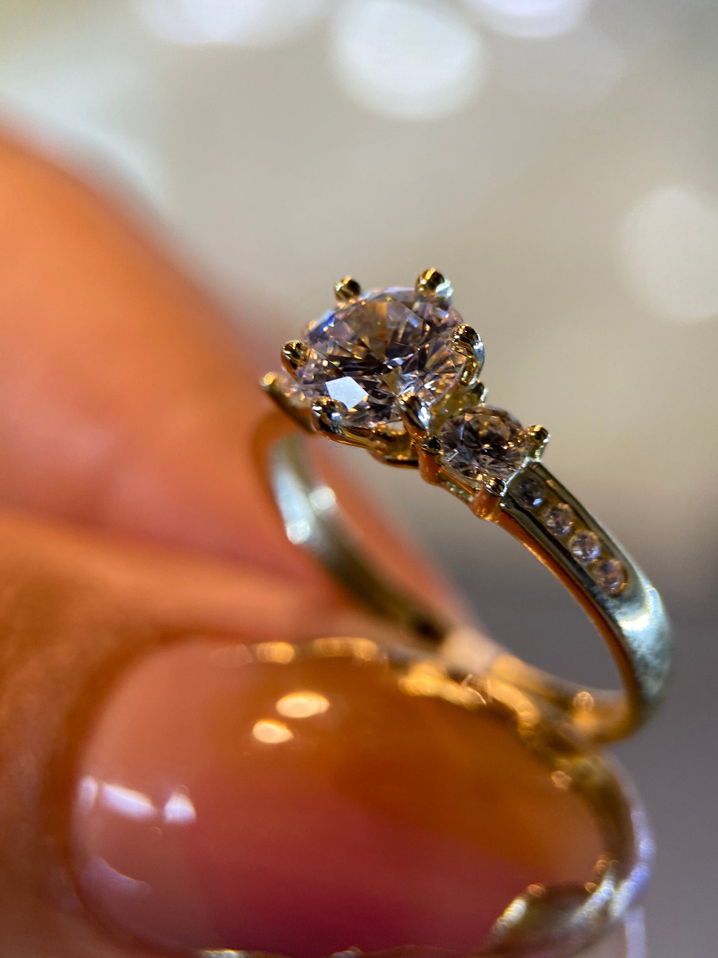 Anillo de compromiso en oro
