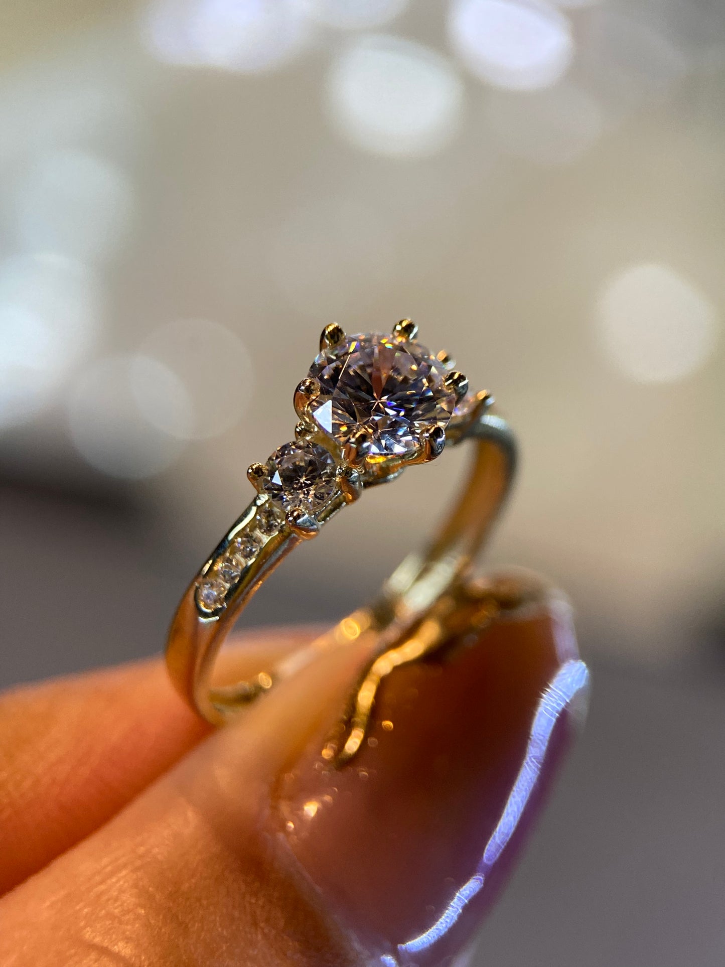 Anillo de compromiso en oro