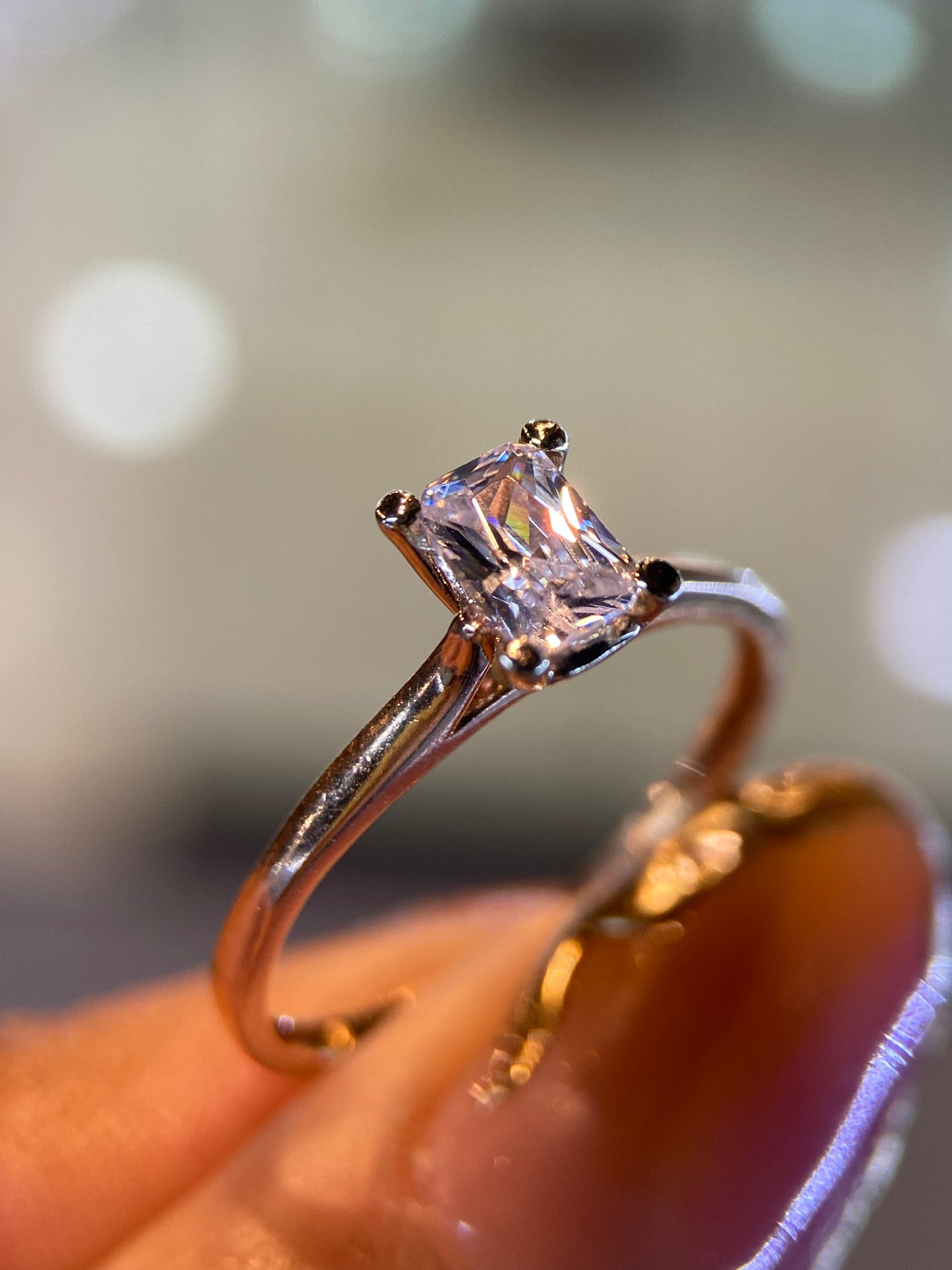 Anillo de compromiso en oro