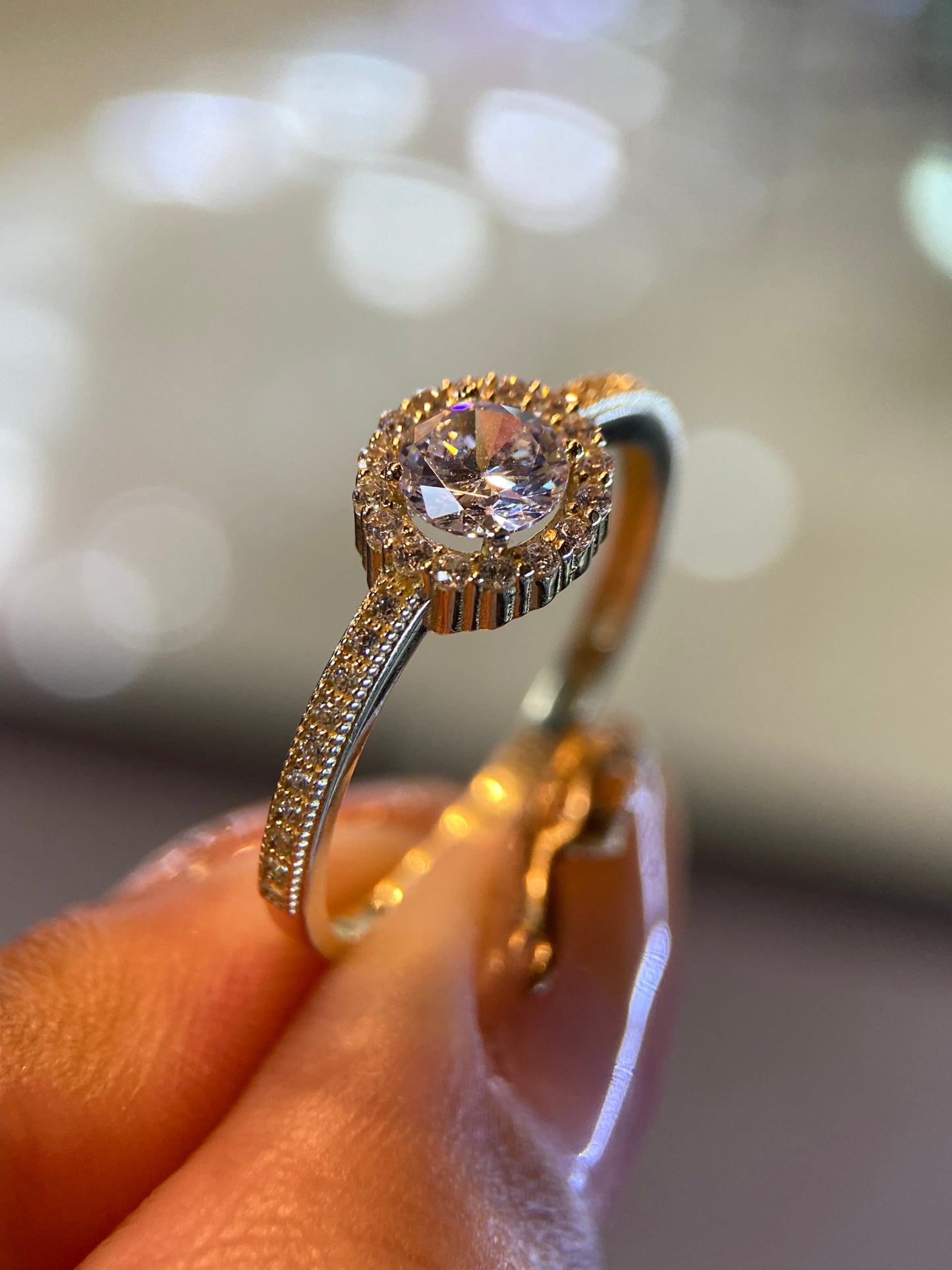 Anillo de compromiso en oro