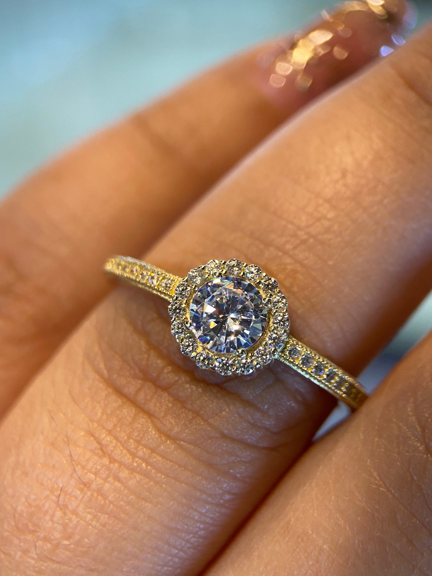 Anillo de compromiso en oro