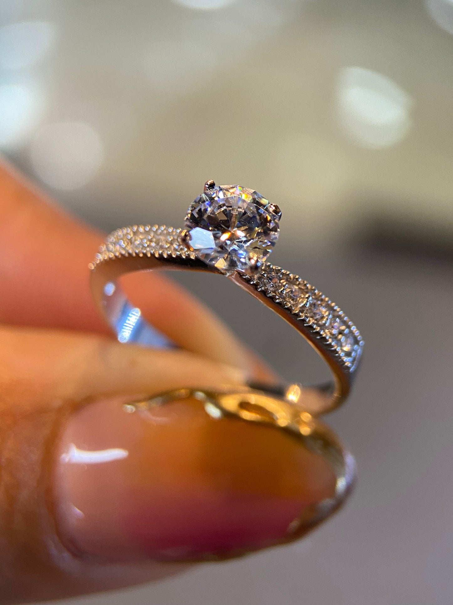 Anillo de compromiso en oro