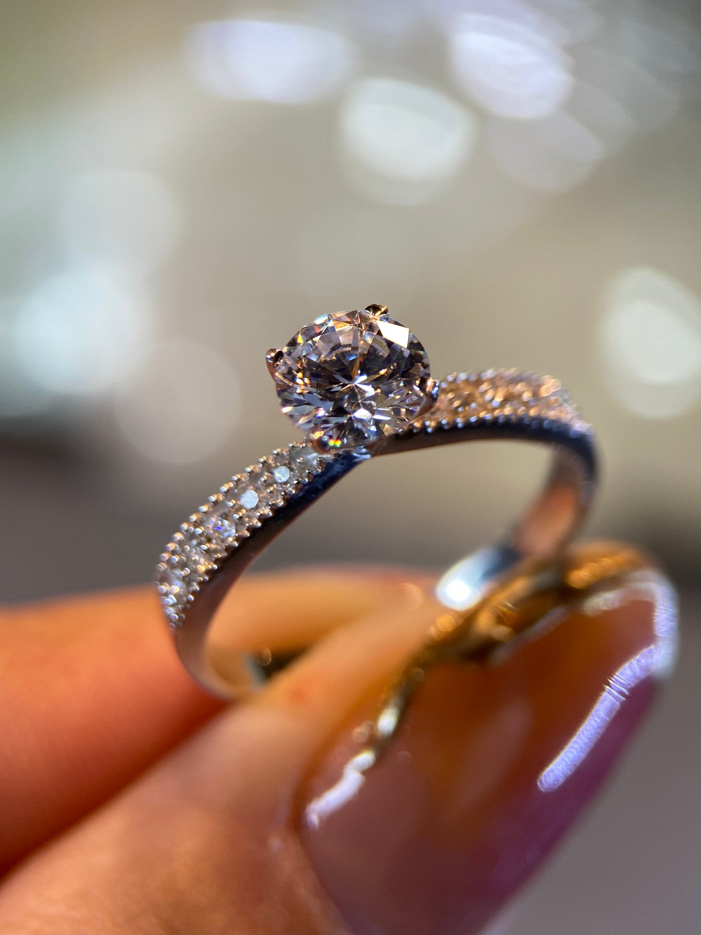 Anillo de compromiso en oro