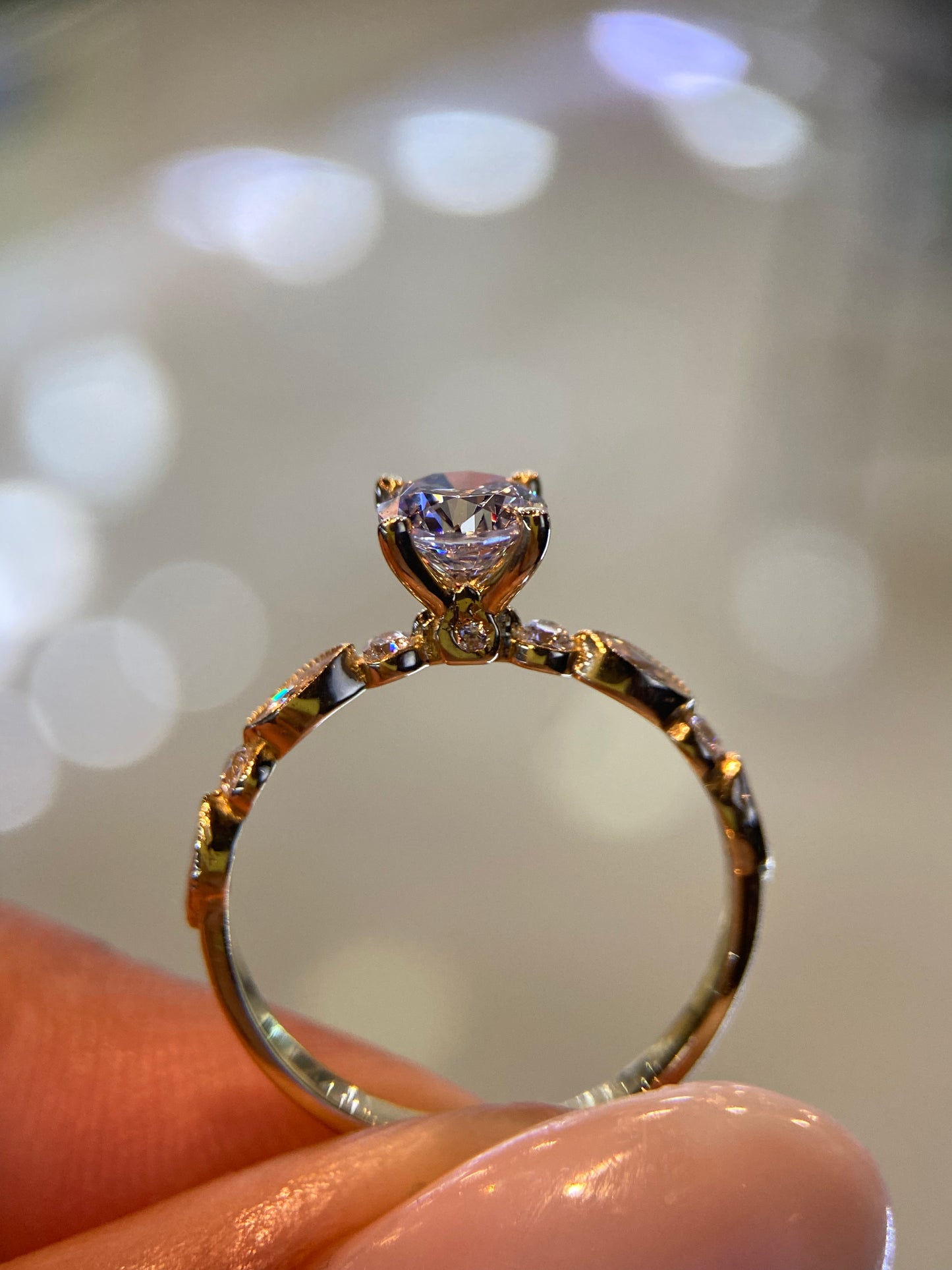 Anillo de compromiso en oro