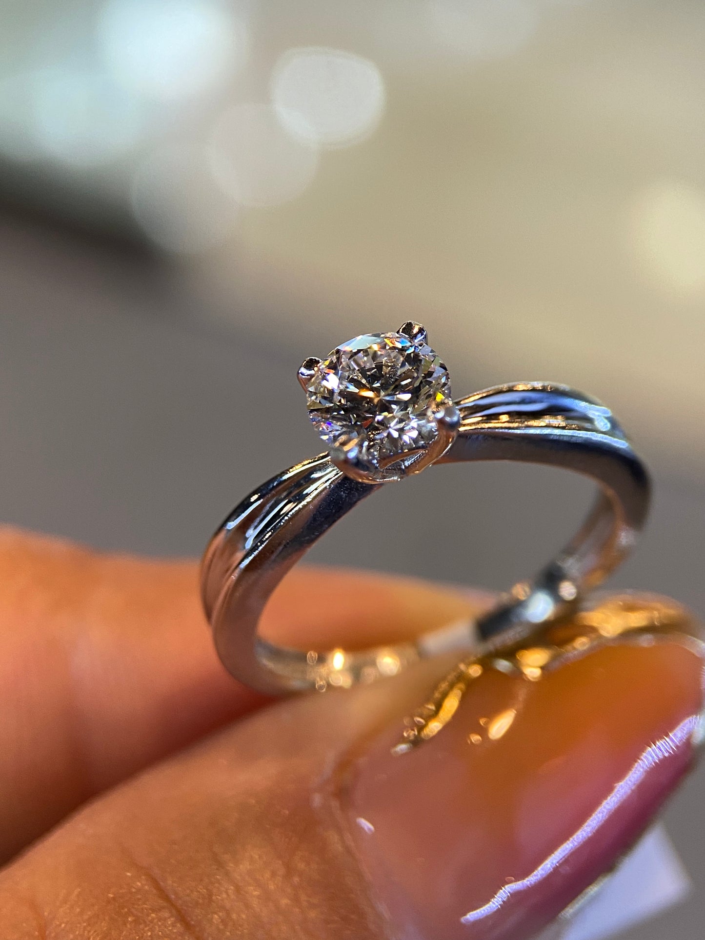 Anillo de compromiso en oro