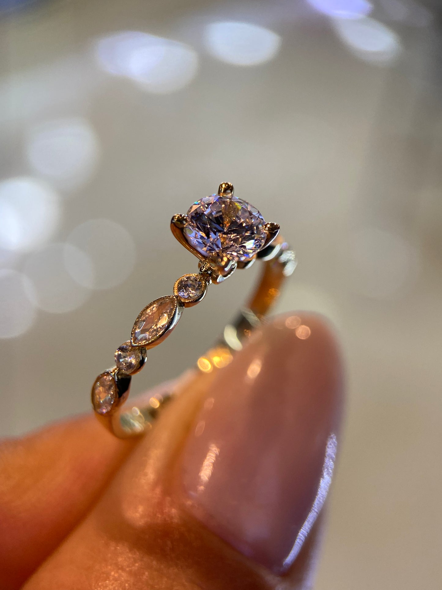 Anillo de compromiso en oro