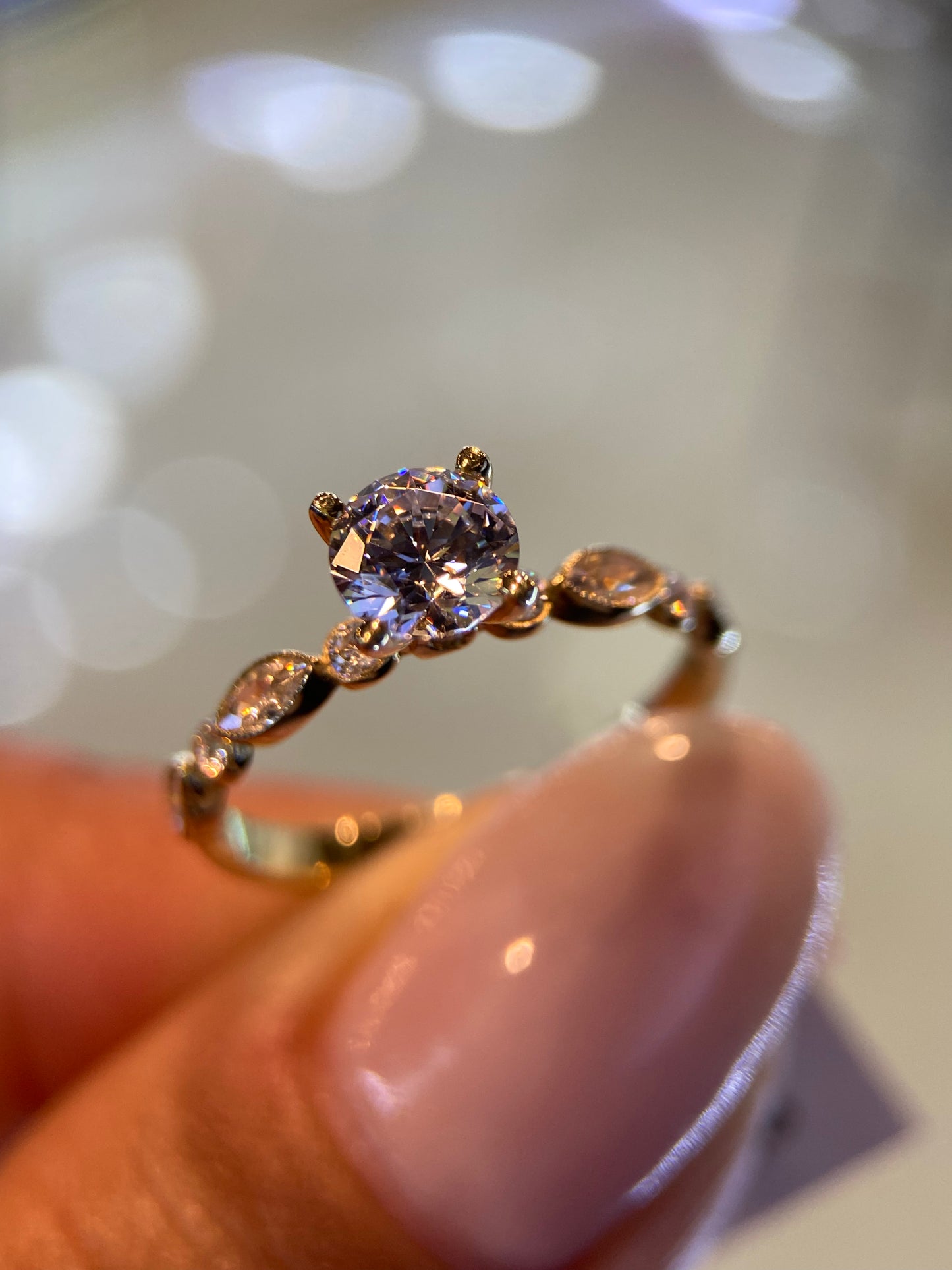 Anillo de compromiso en oro