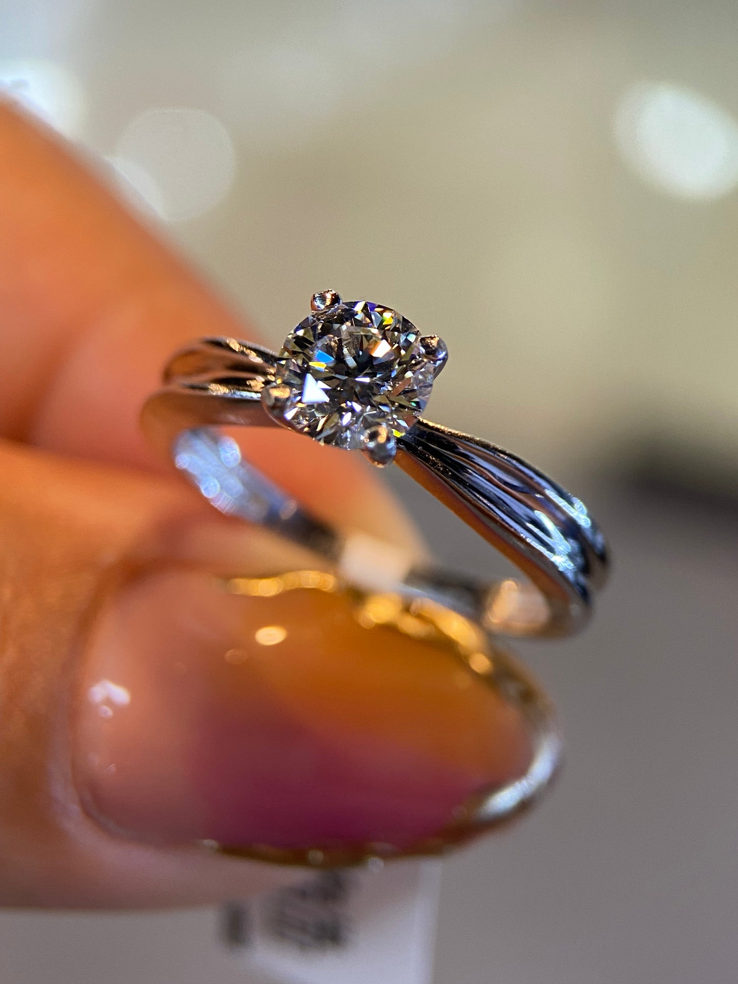Anillo de compromiso en oro