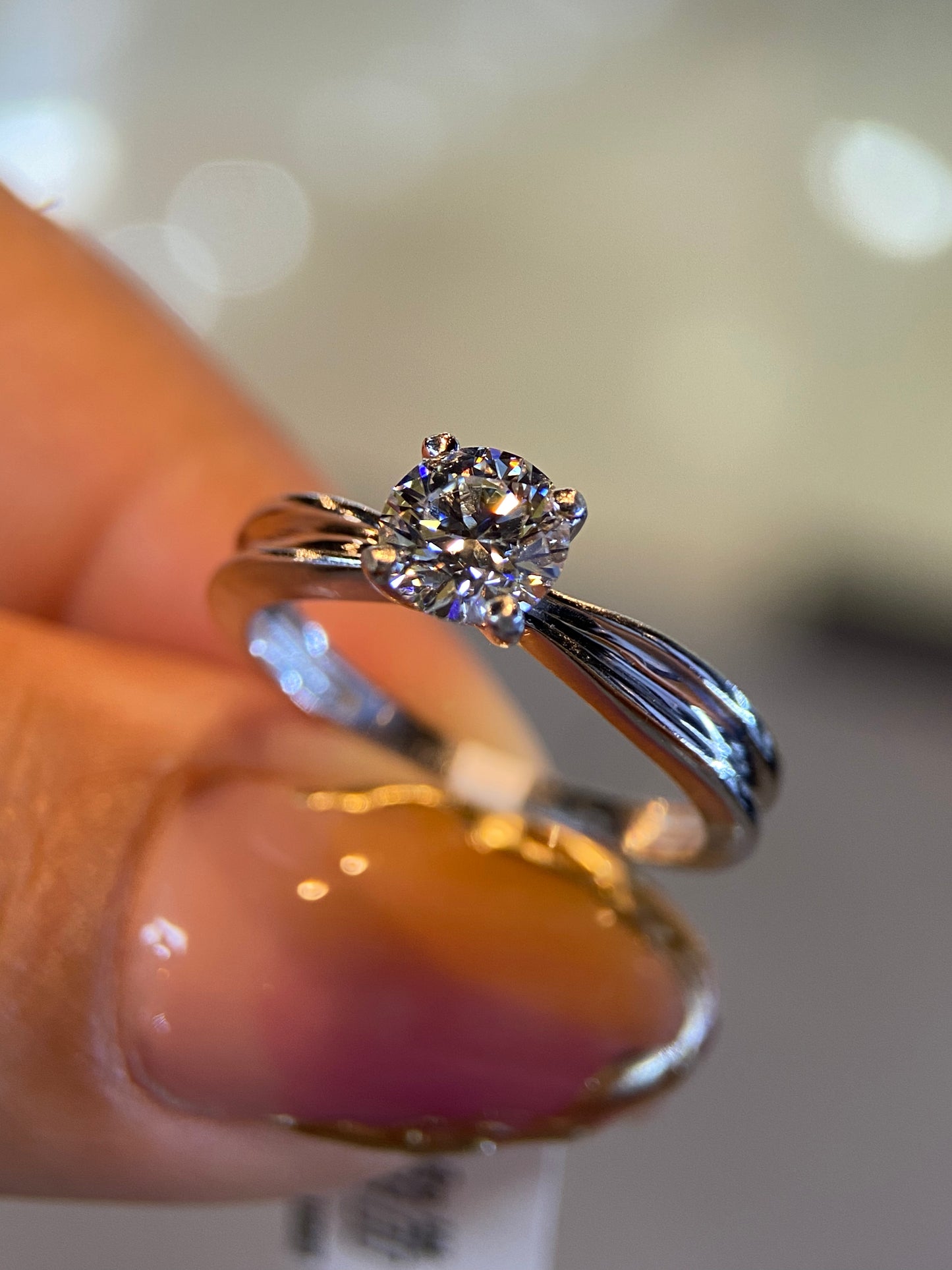 Anillo de compromiso en oro
