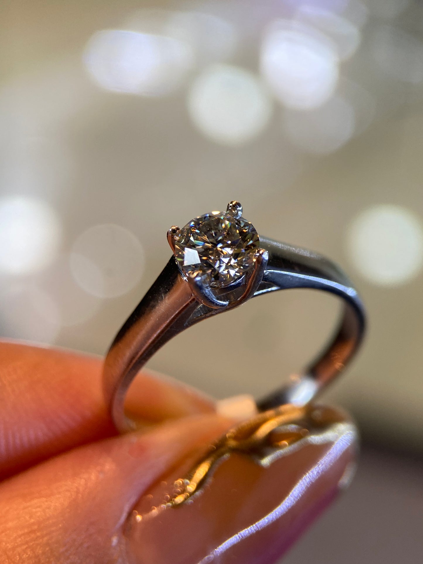 Anillo de compromiso en oro