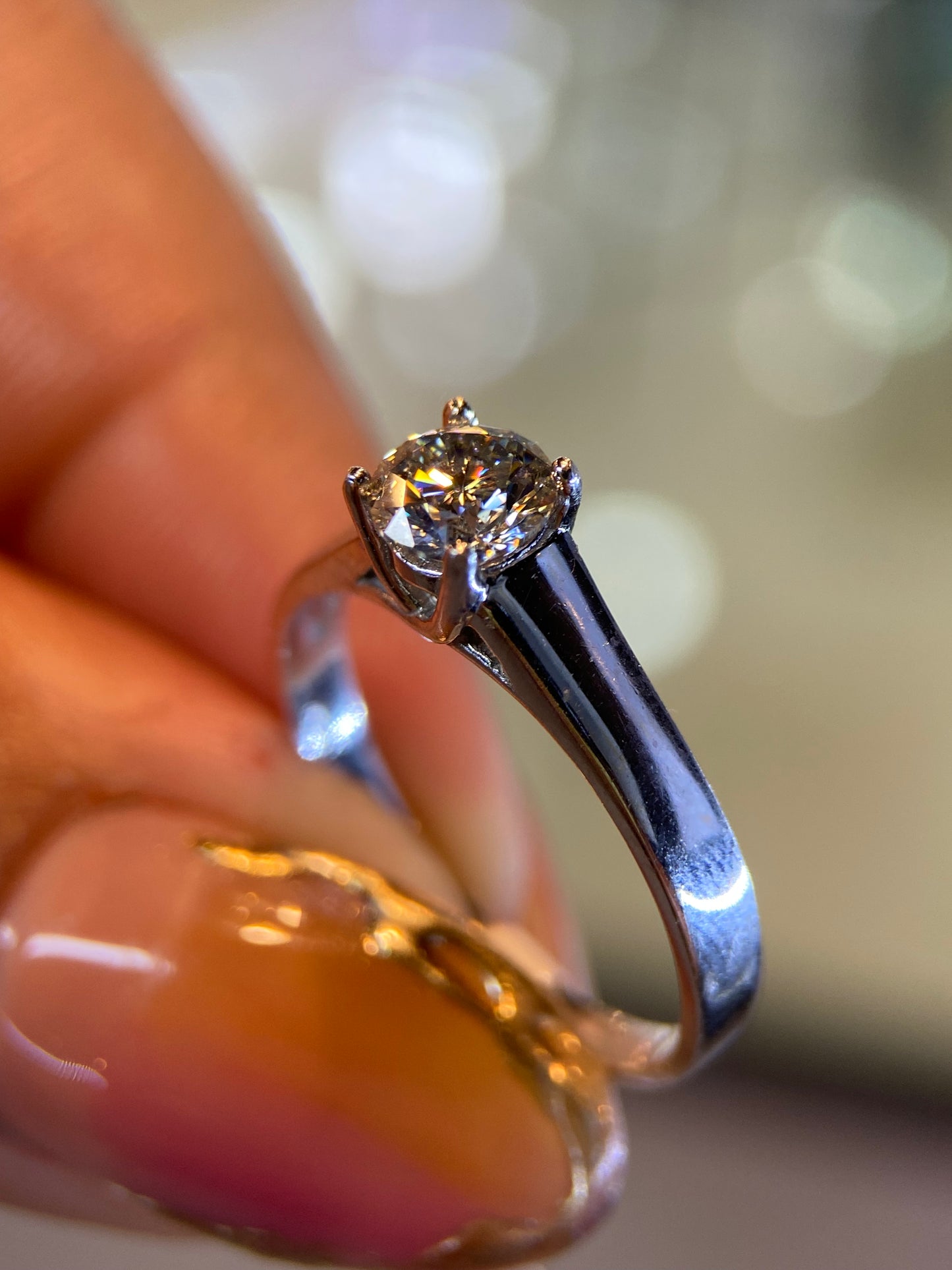 Anillo de compromiso en oro