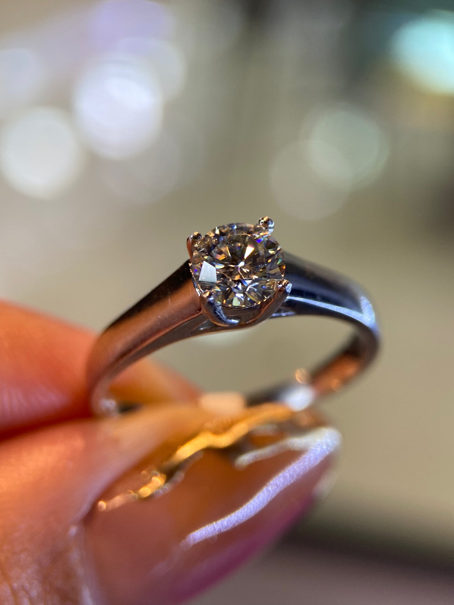 Anillo de compromiso en oro