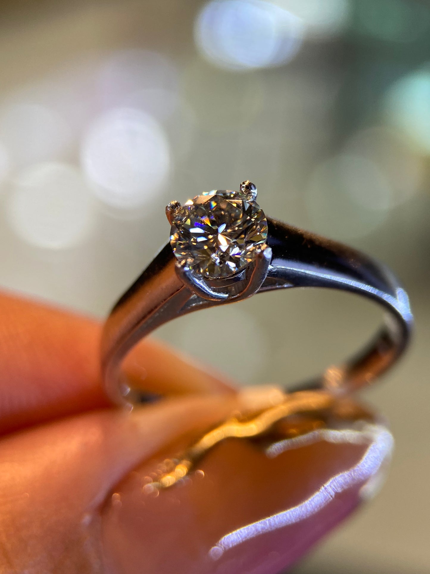 Anillo de compromiso en oro