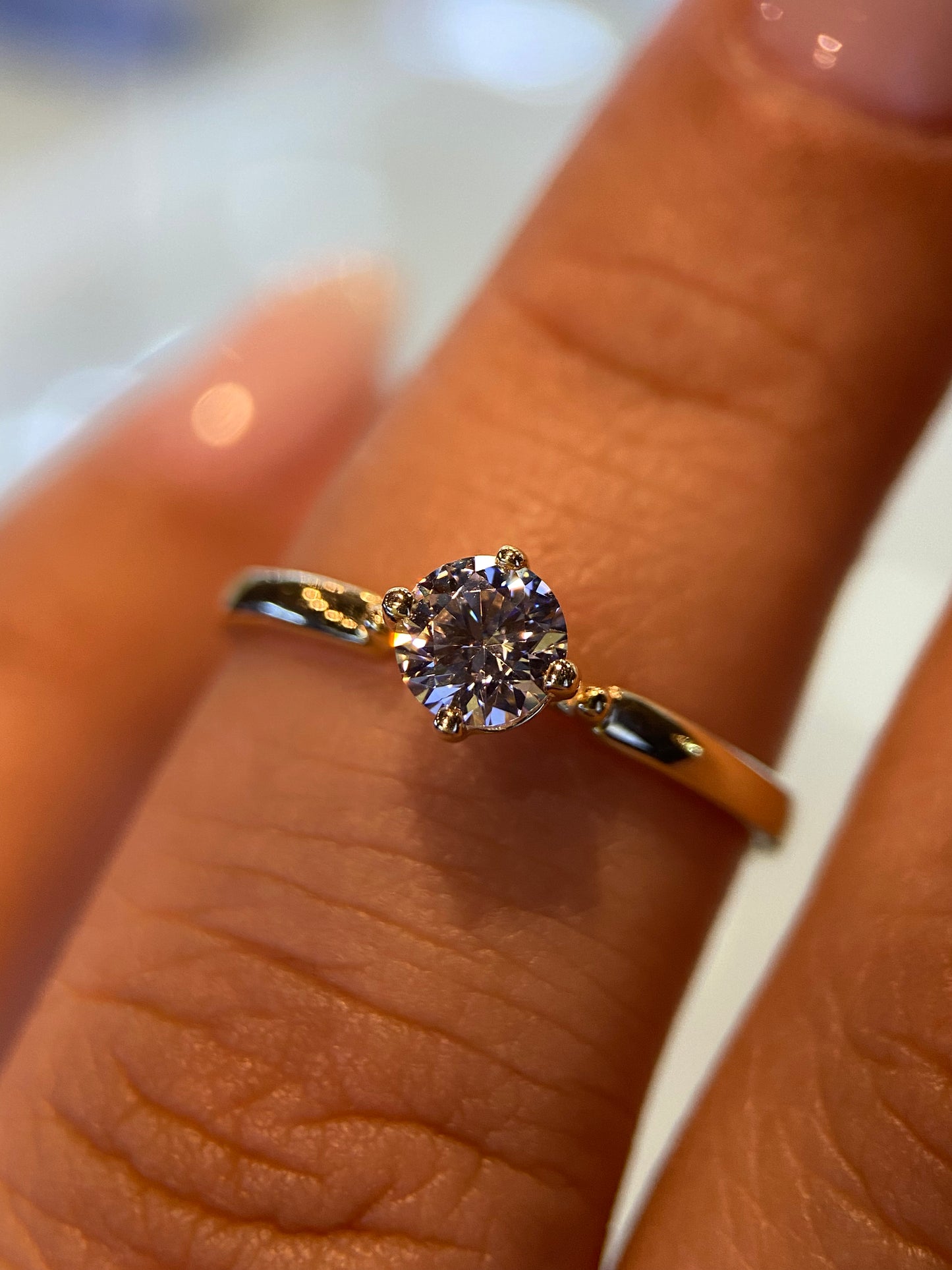 Anillo de compromiso en oro