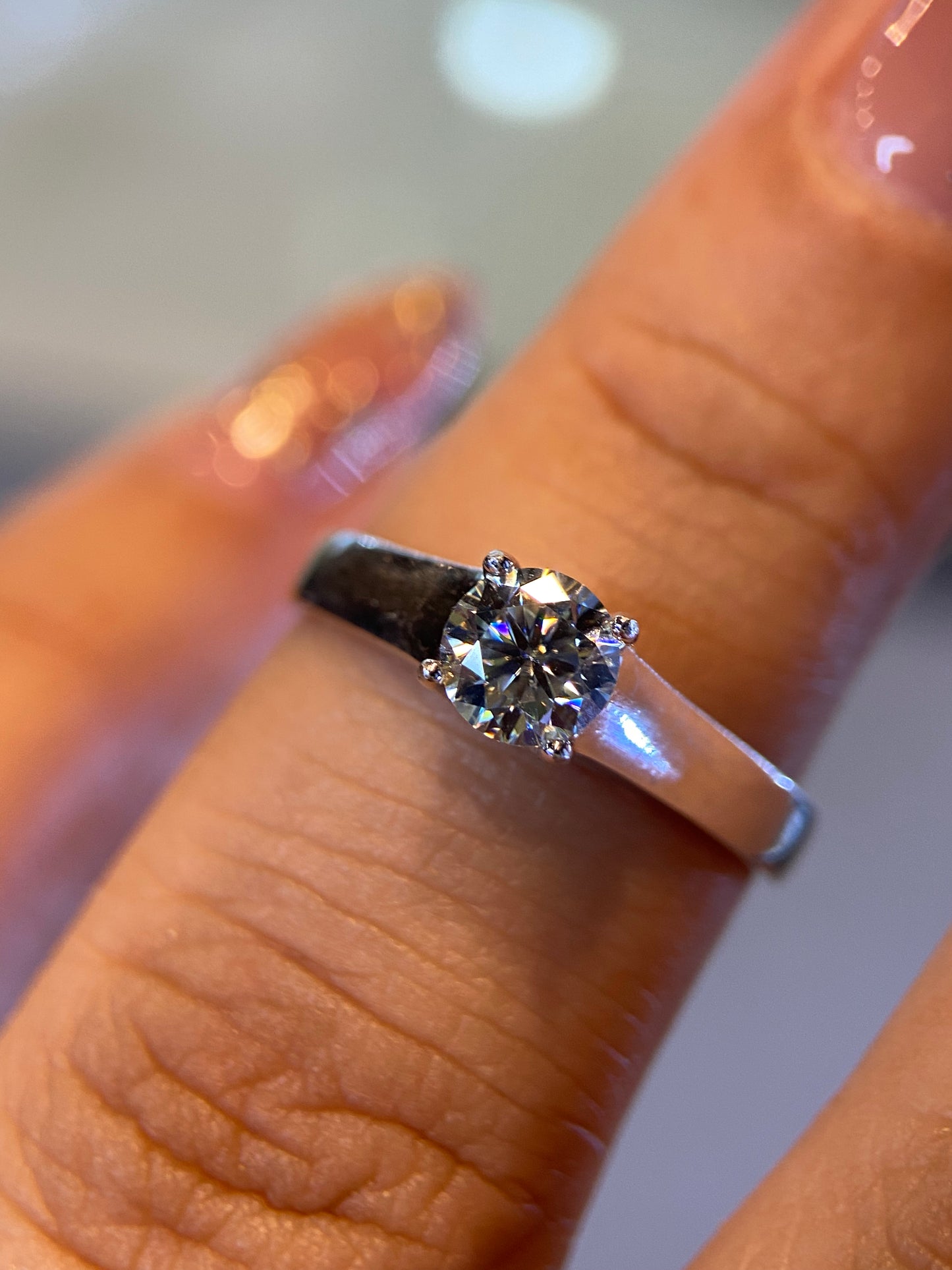 Anillo de compromiso en oro