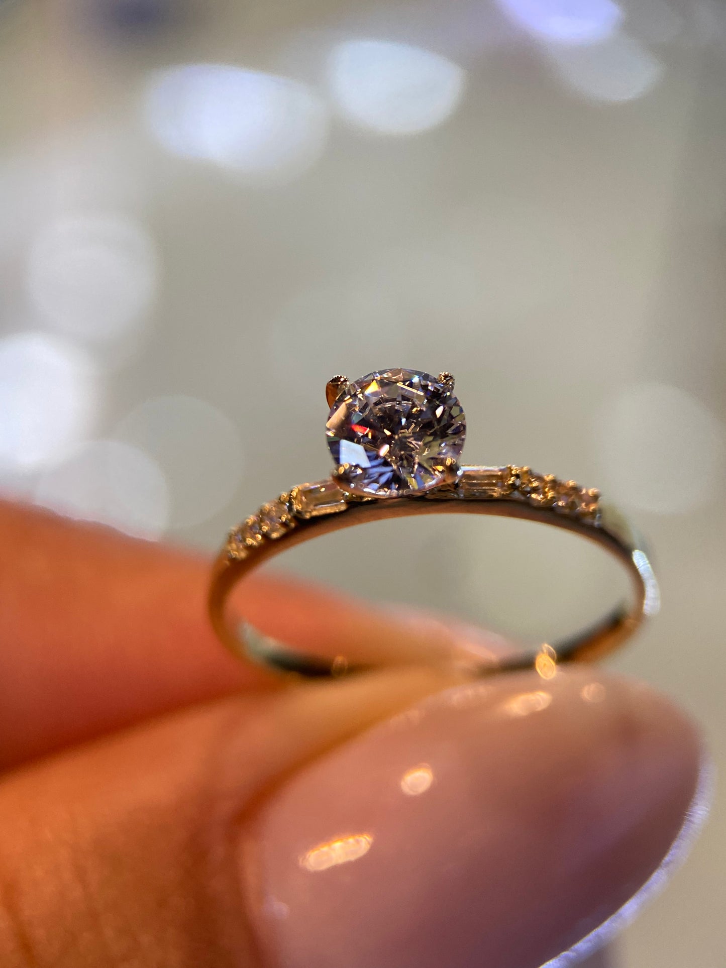 Anillo de compromiso en oro