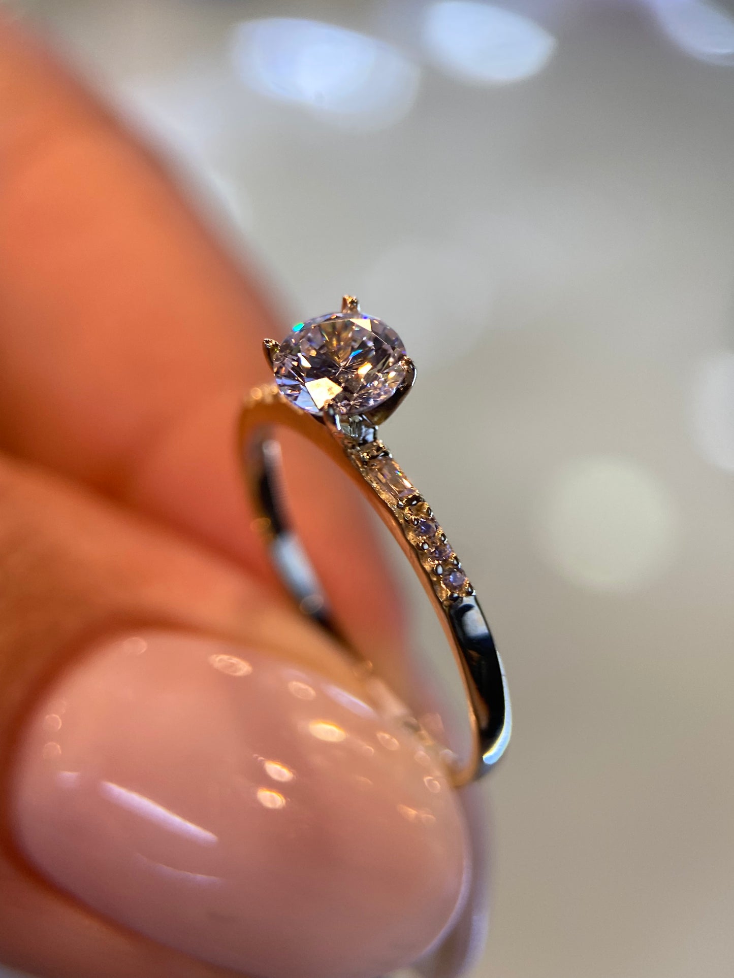 Anillo de compromiso en oro