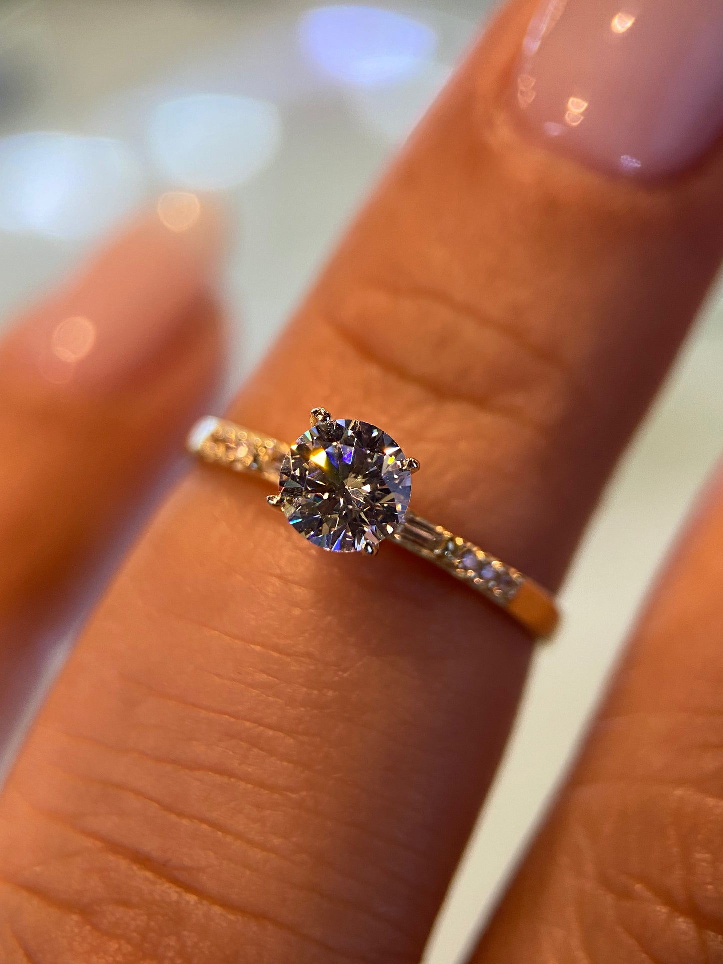 Anillo de compromiso en oro