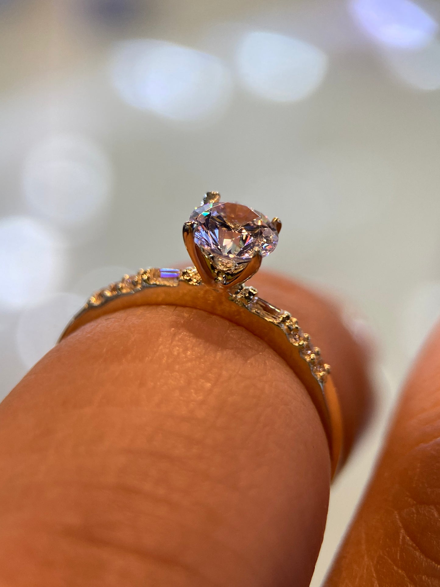Anillo de compromiso en oro