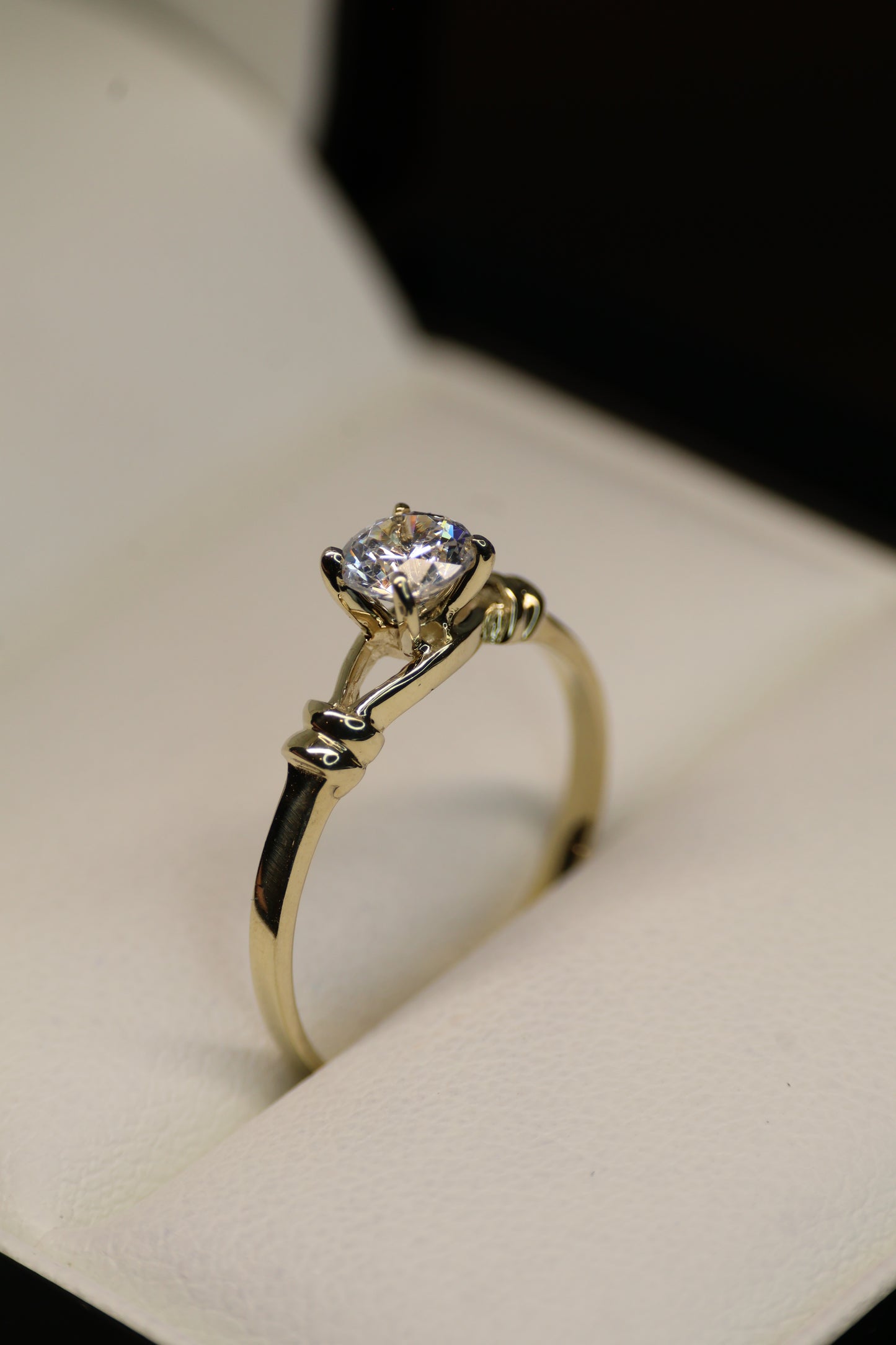 Anillo Lucca  en oro