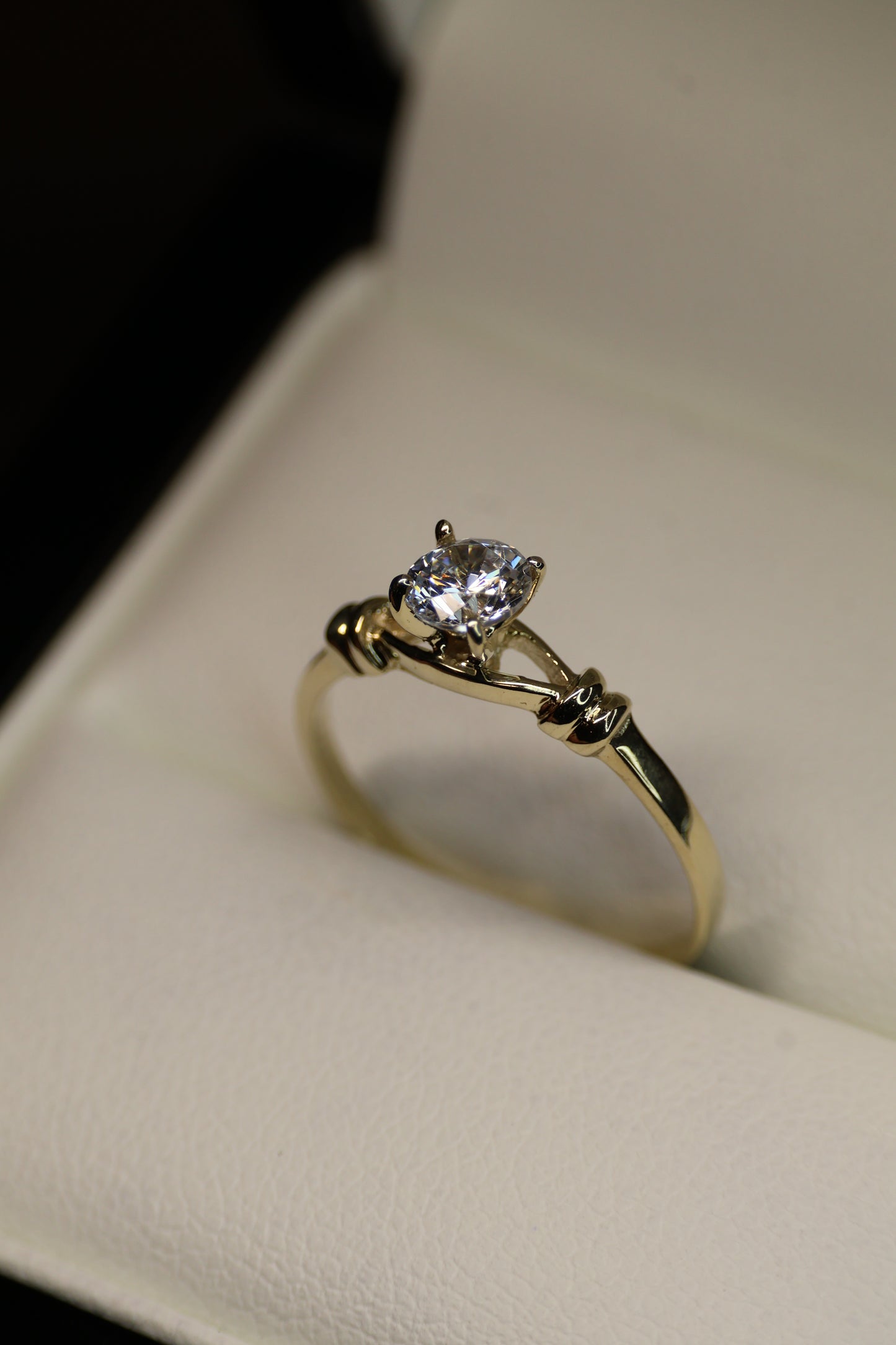 Anillo Lucca  en oro