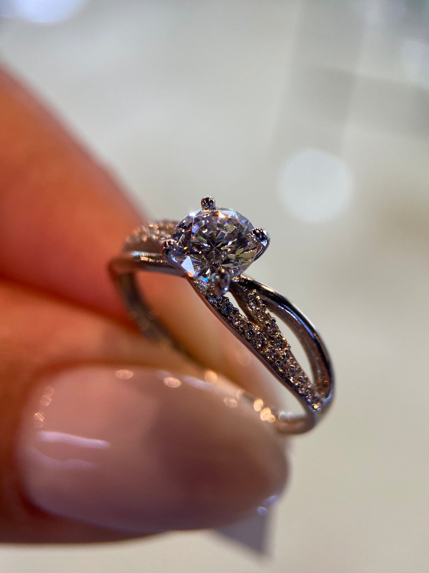 Anillo de compromiso en oro