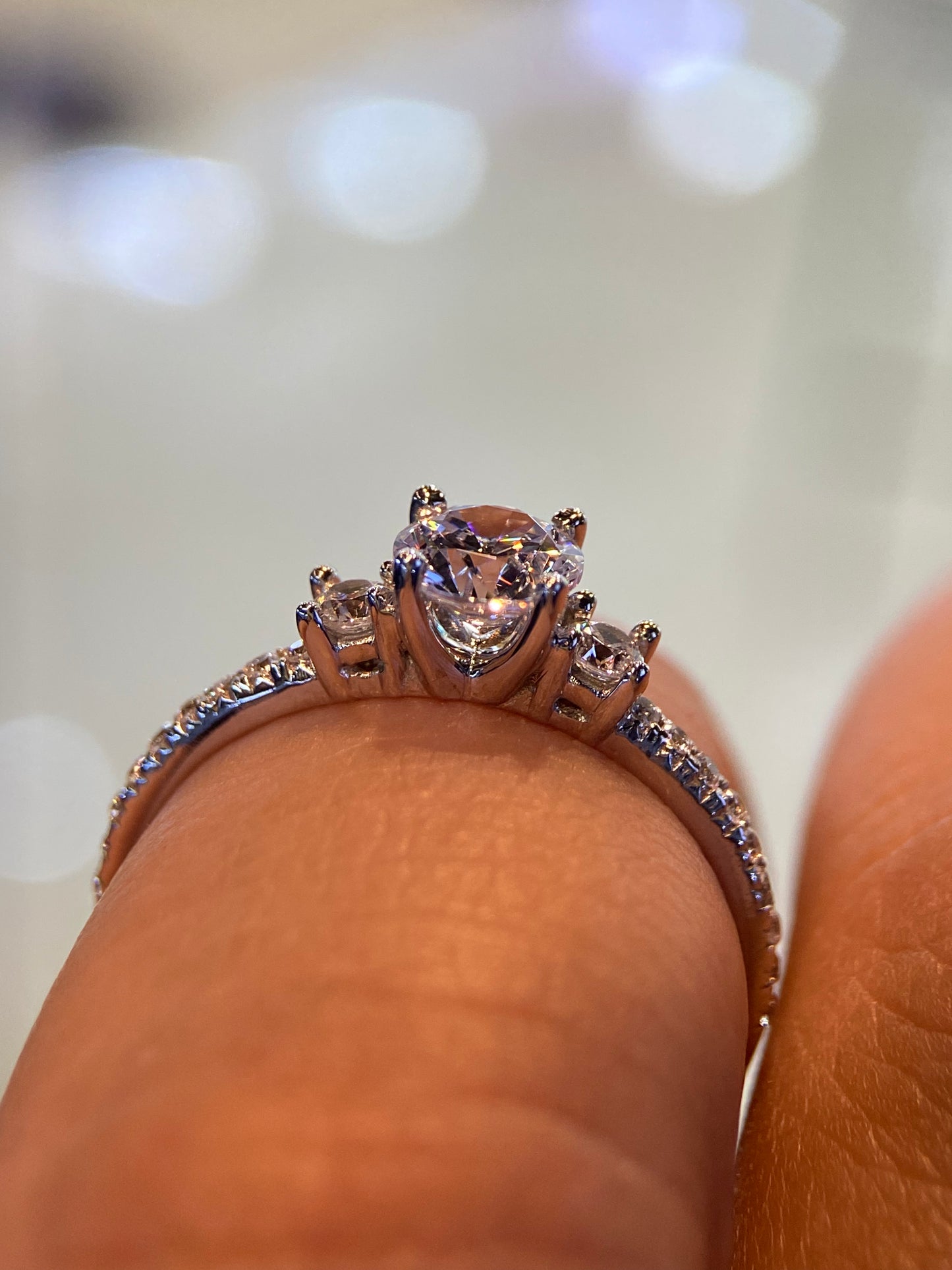 Anillo de compromiso en oro