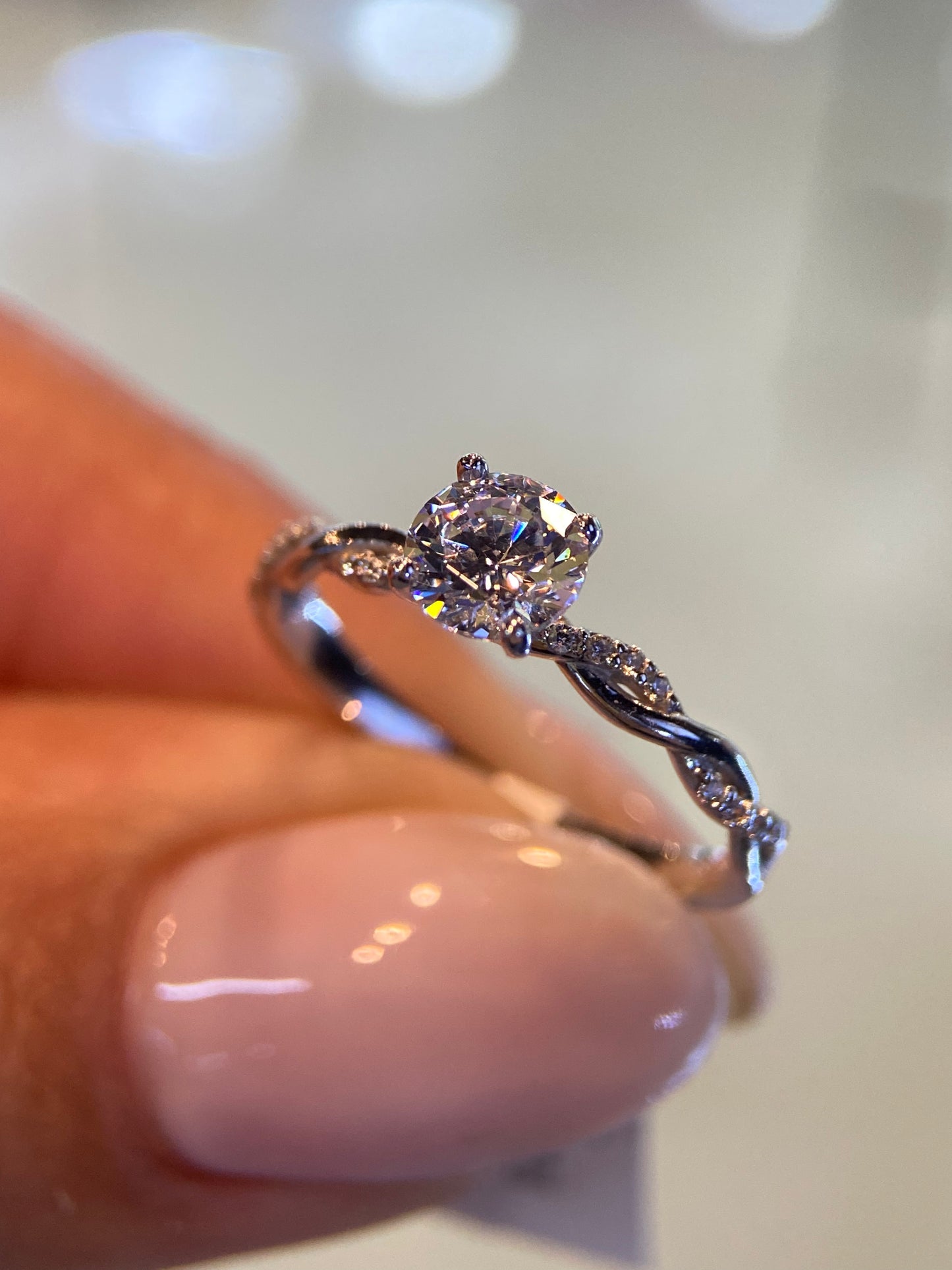 Anillo de compromiso en oro