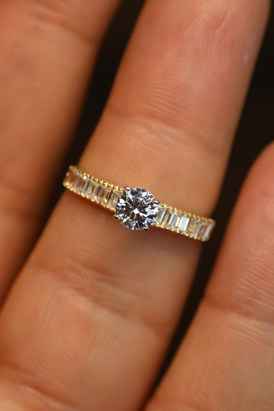 Anillo en Oro Amarillo 10k con Circonia Mod.15934