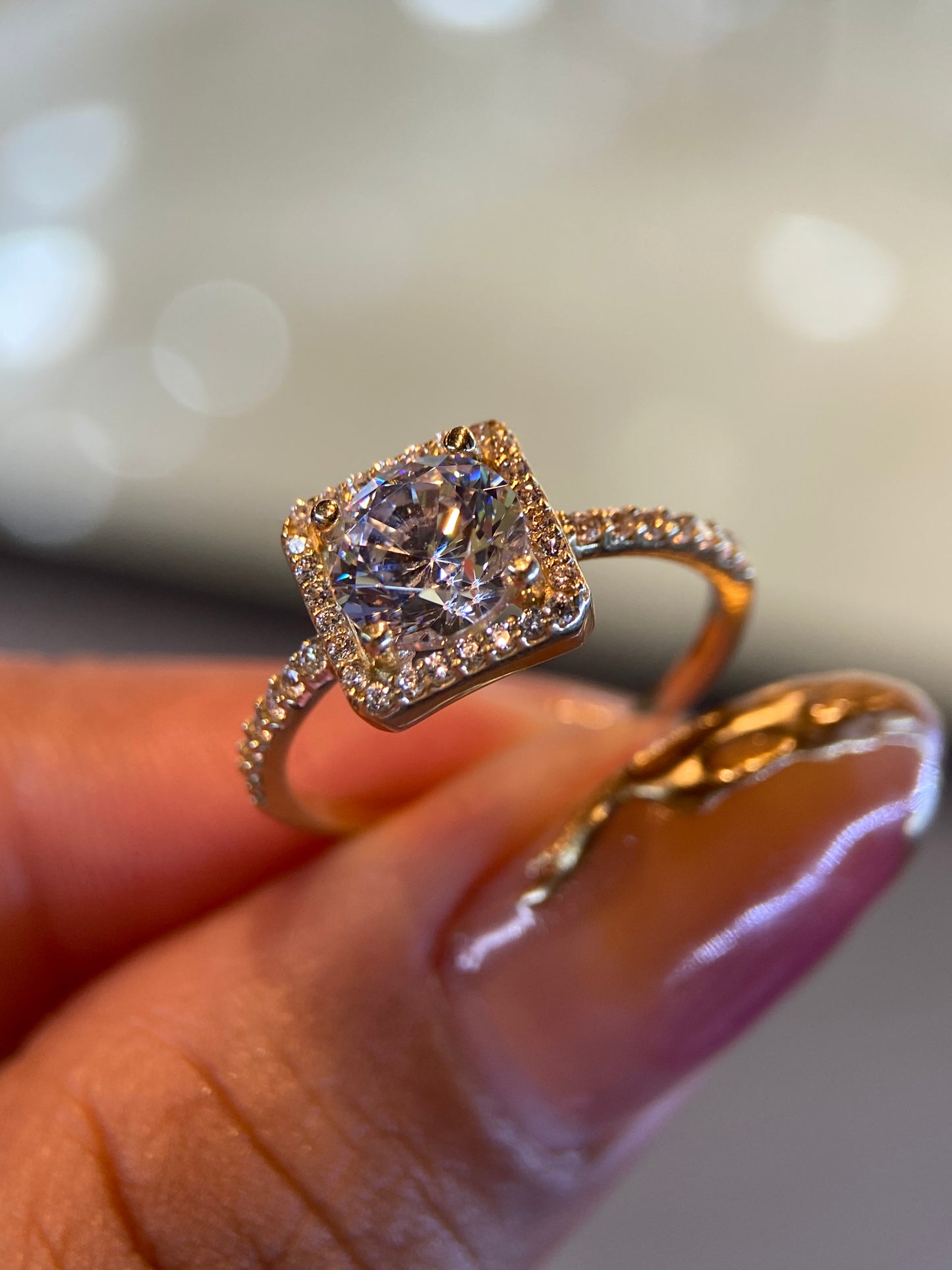 Anillo de compromiso en oro