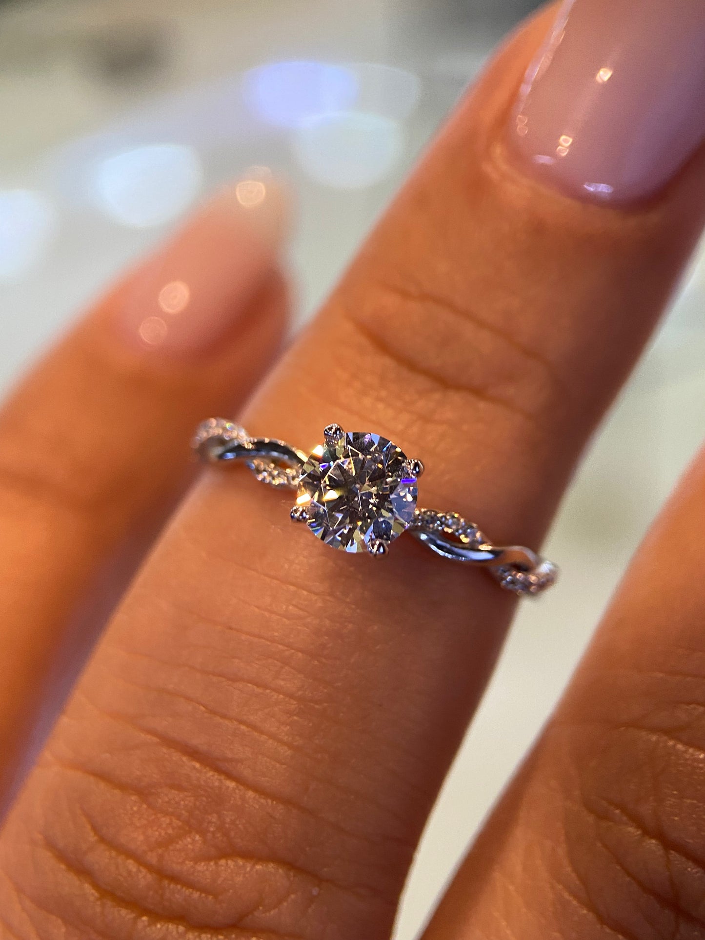 Anillo de compromiso en oro