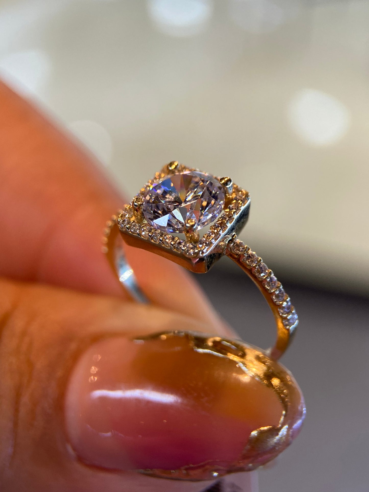 Anillo de compromiso en oro