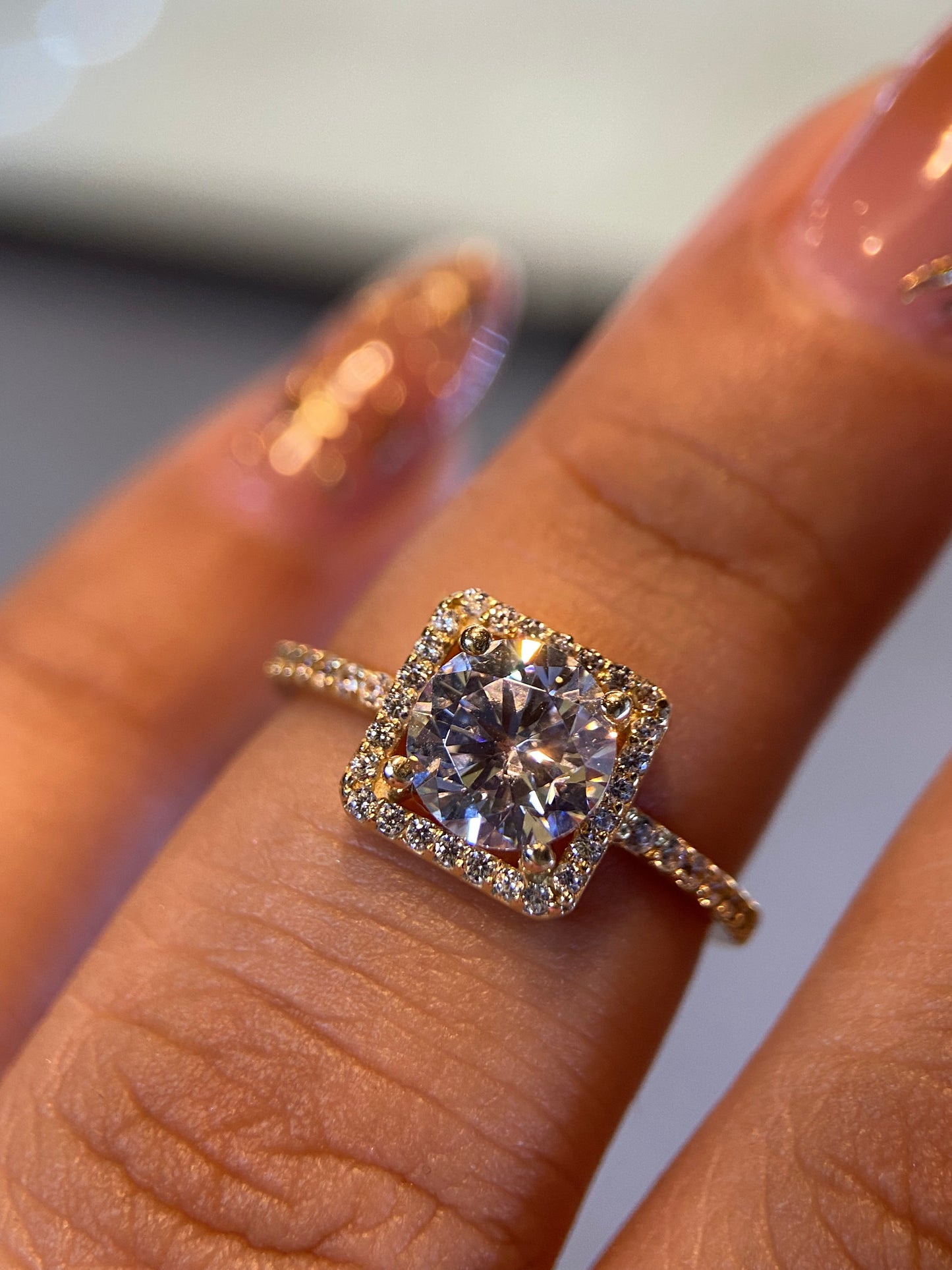Anillo de compromiso en oro