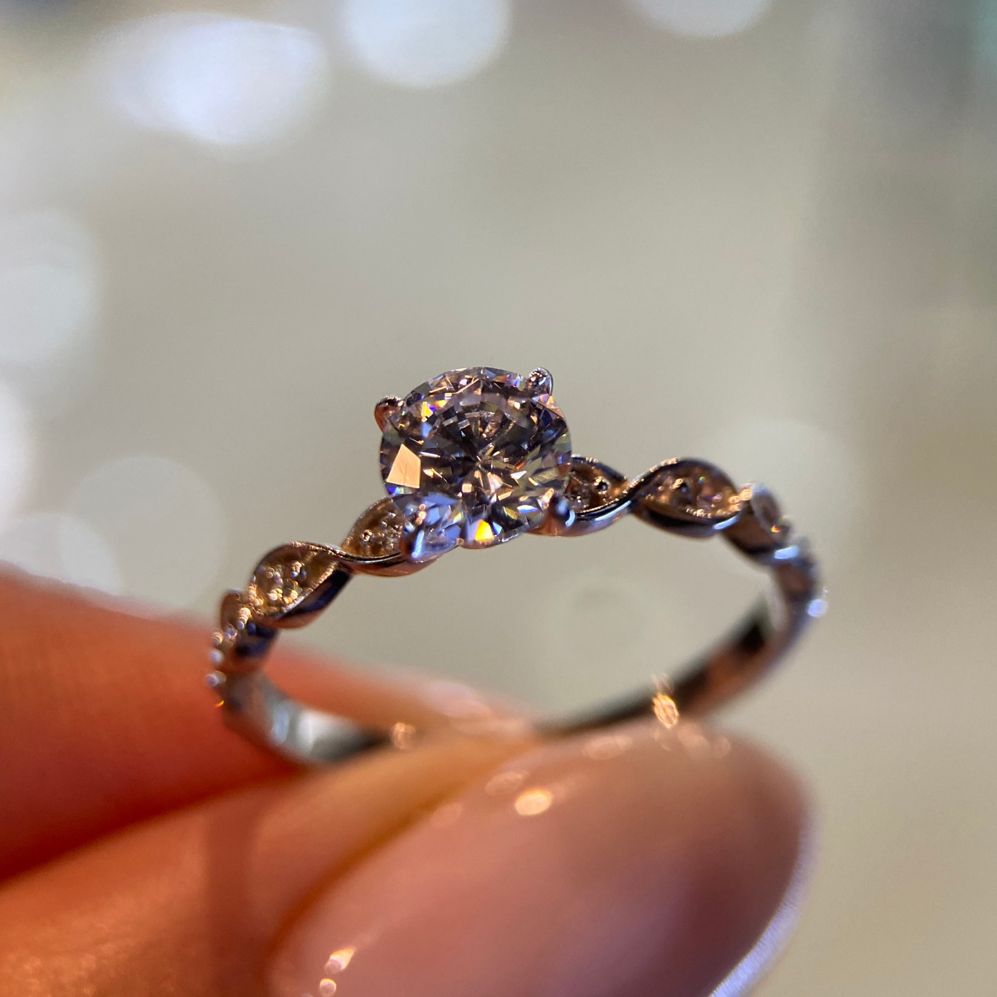 Anillo de compromiso en oro