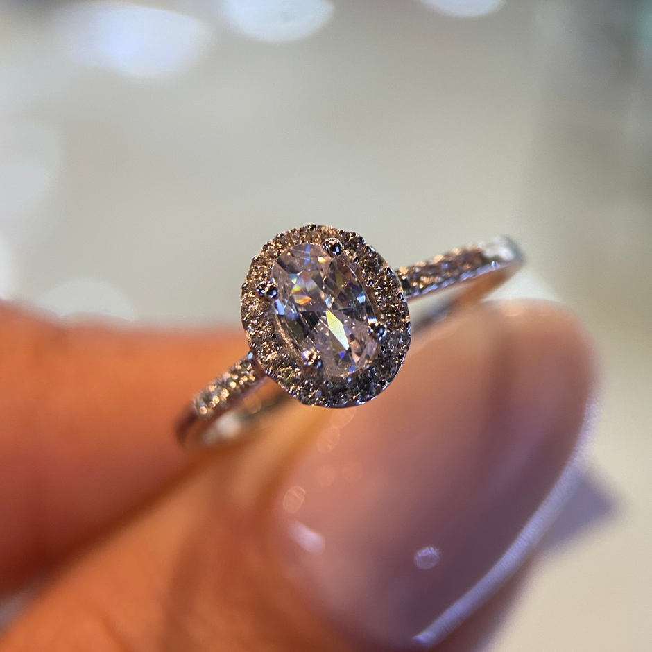 Anillo de compromiso en oro