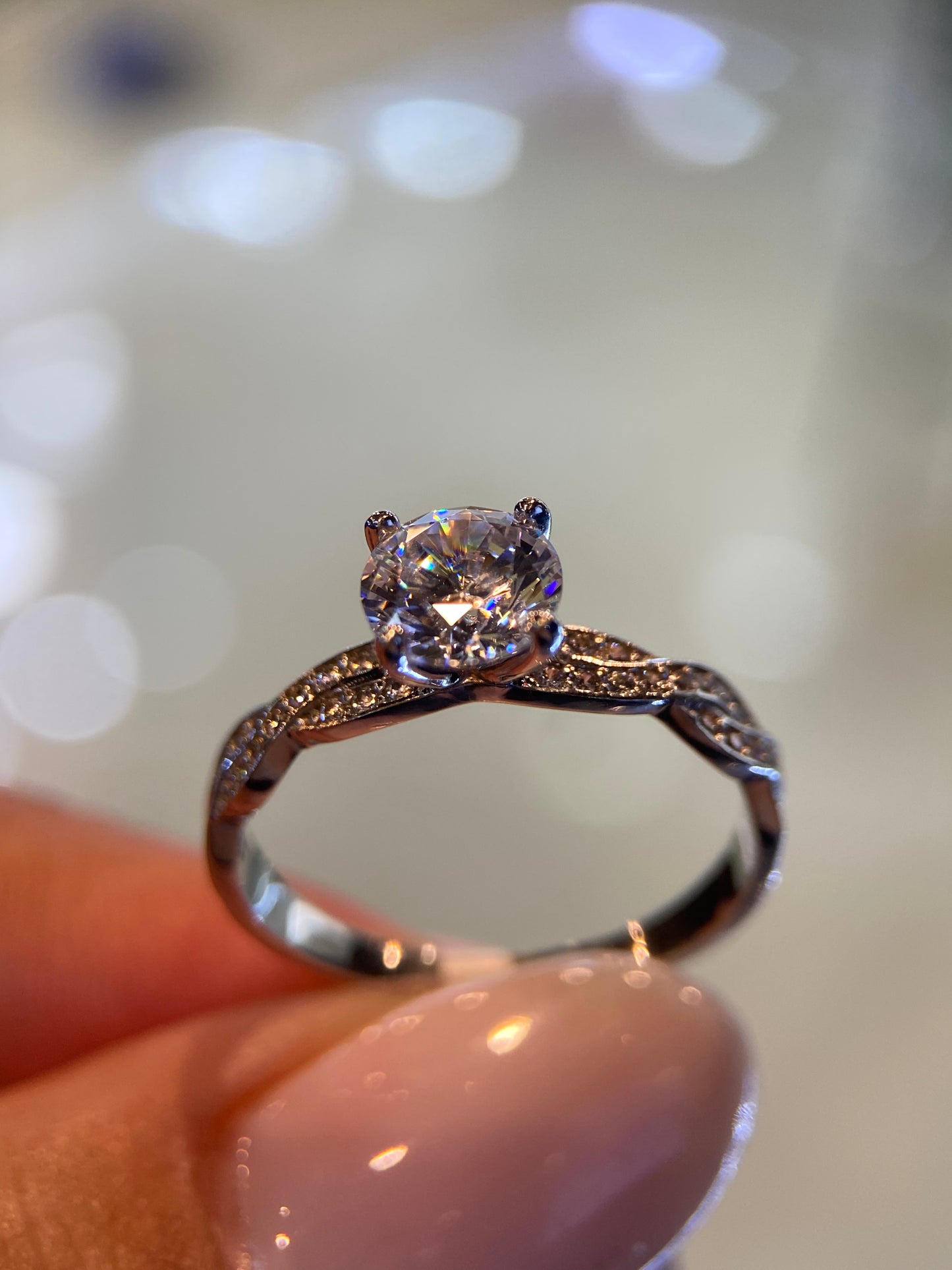 Anillo de compromiso en oro
