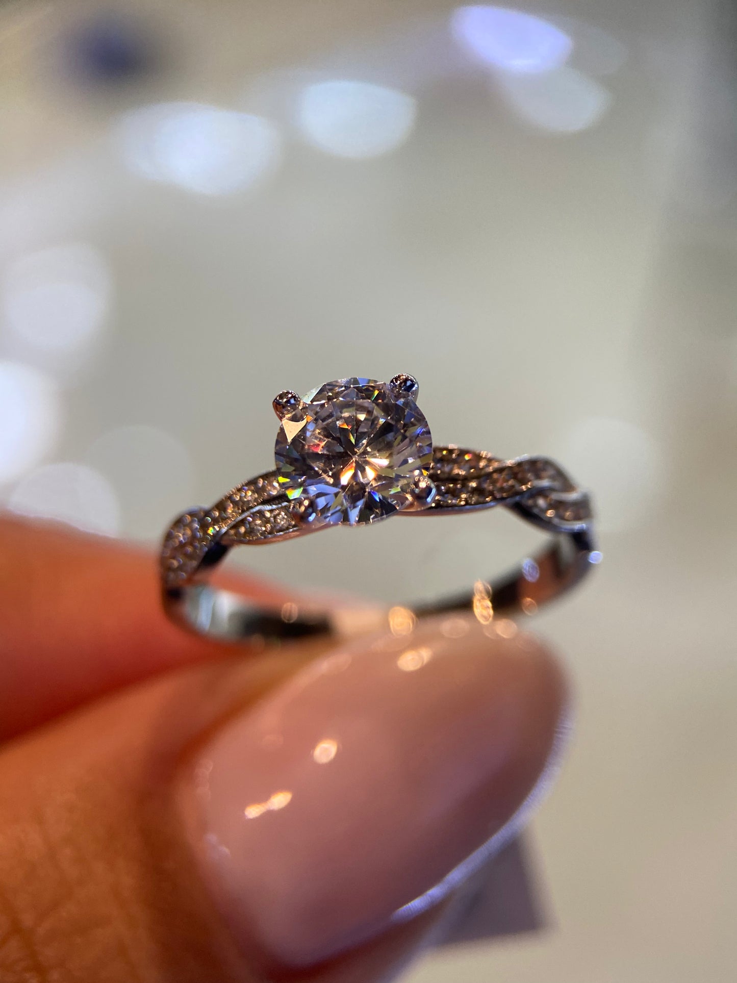 Anillo de compromiso en oro