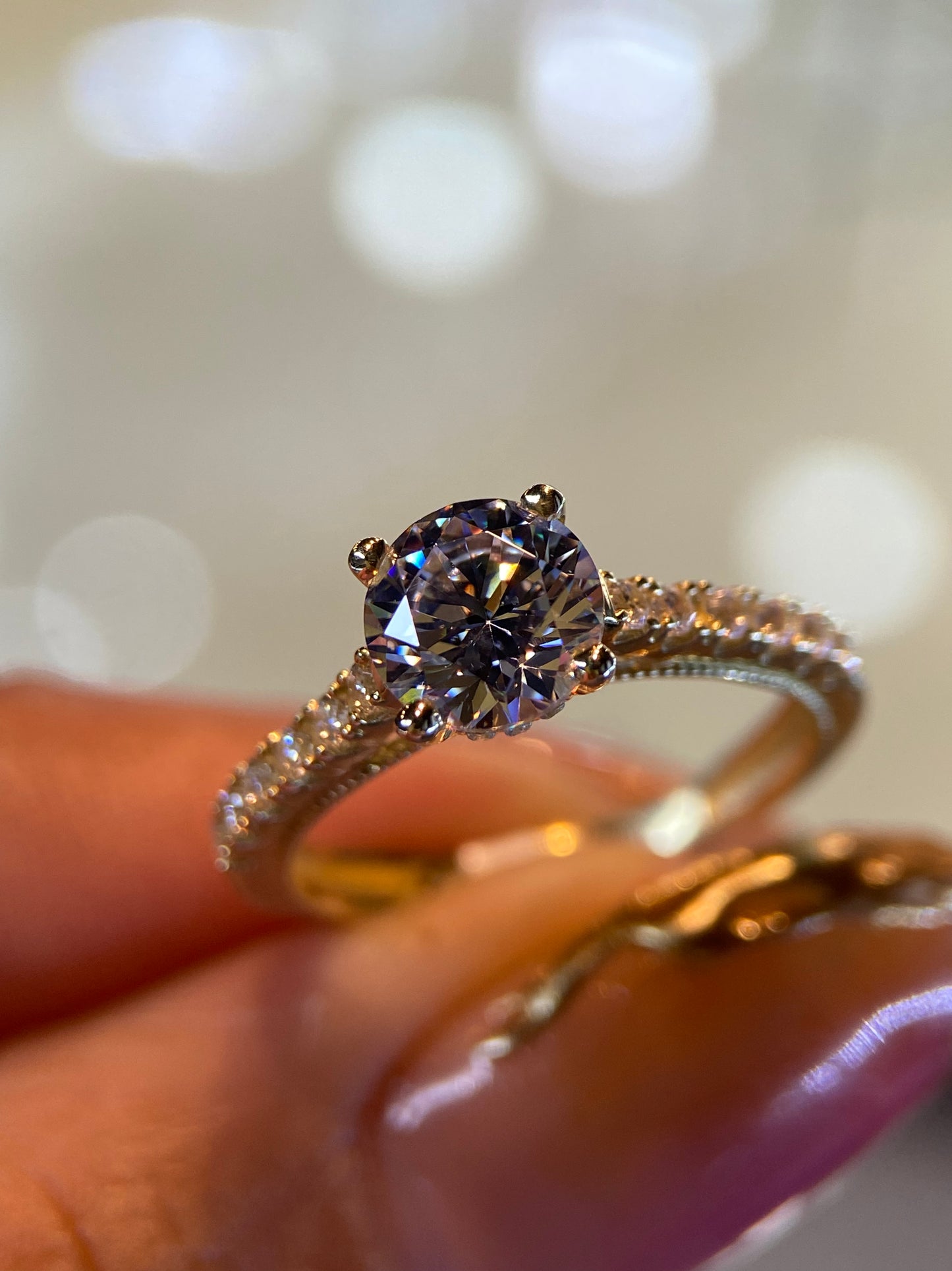 Anillo de compromiso en oro