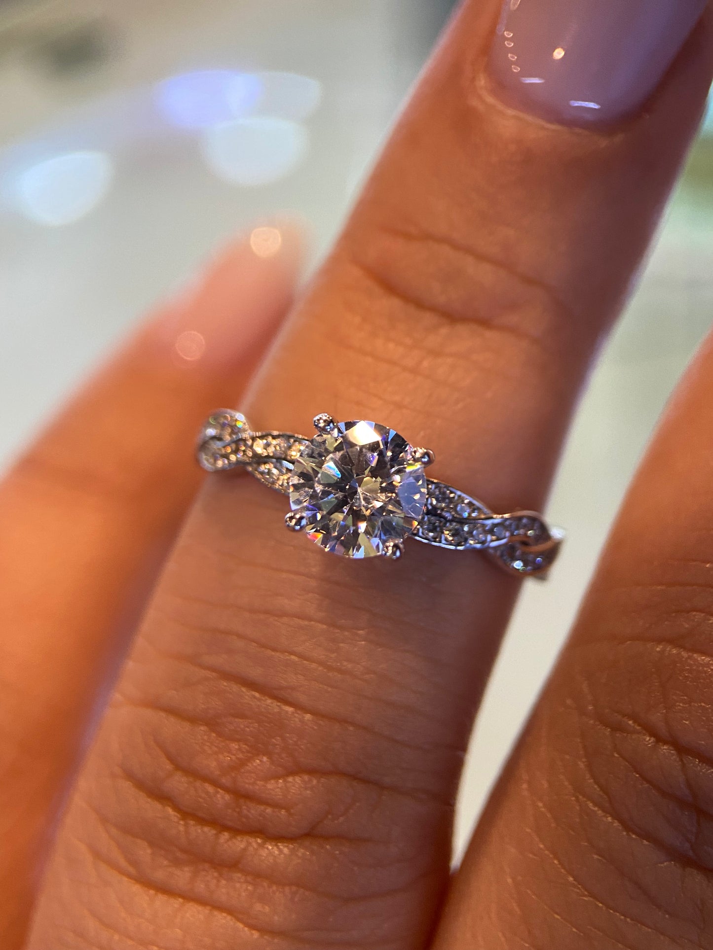 Anillo de compromiso en oro