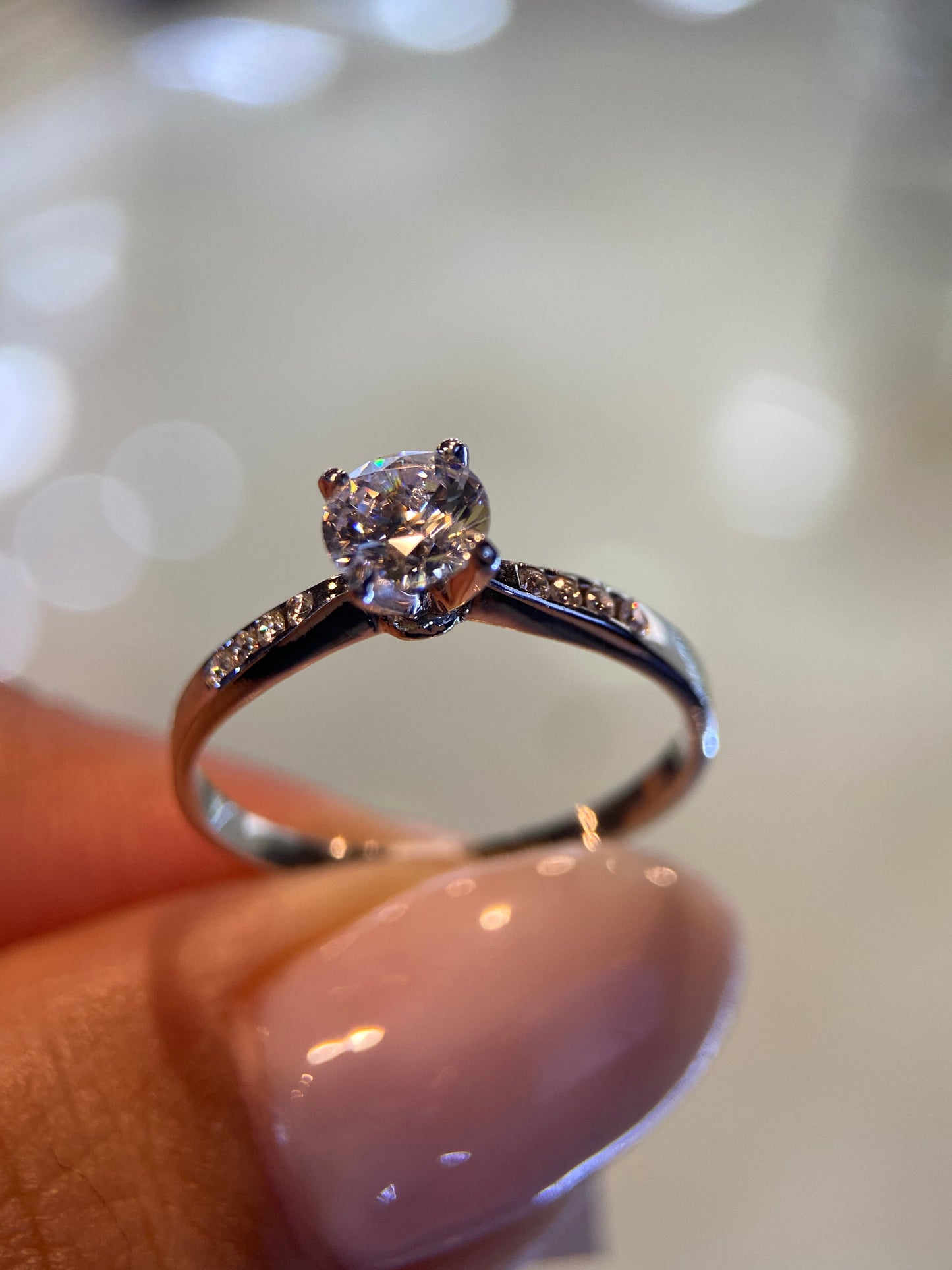 Anillo de compromiso en oro