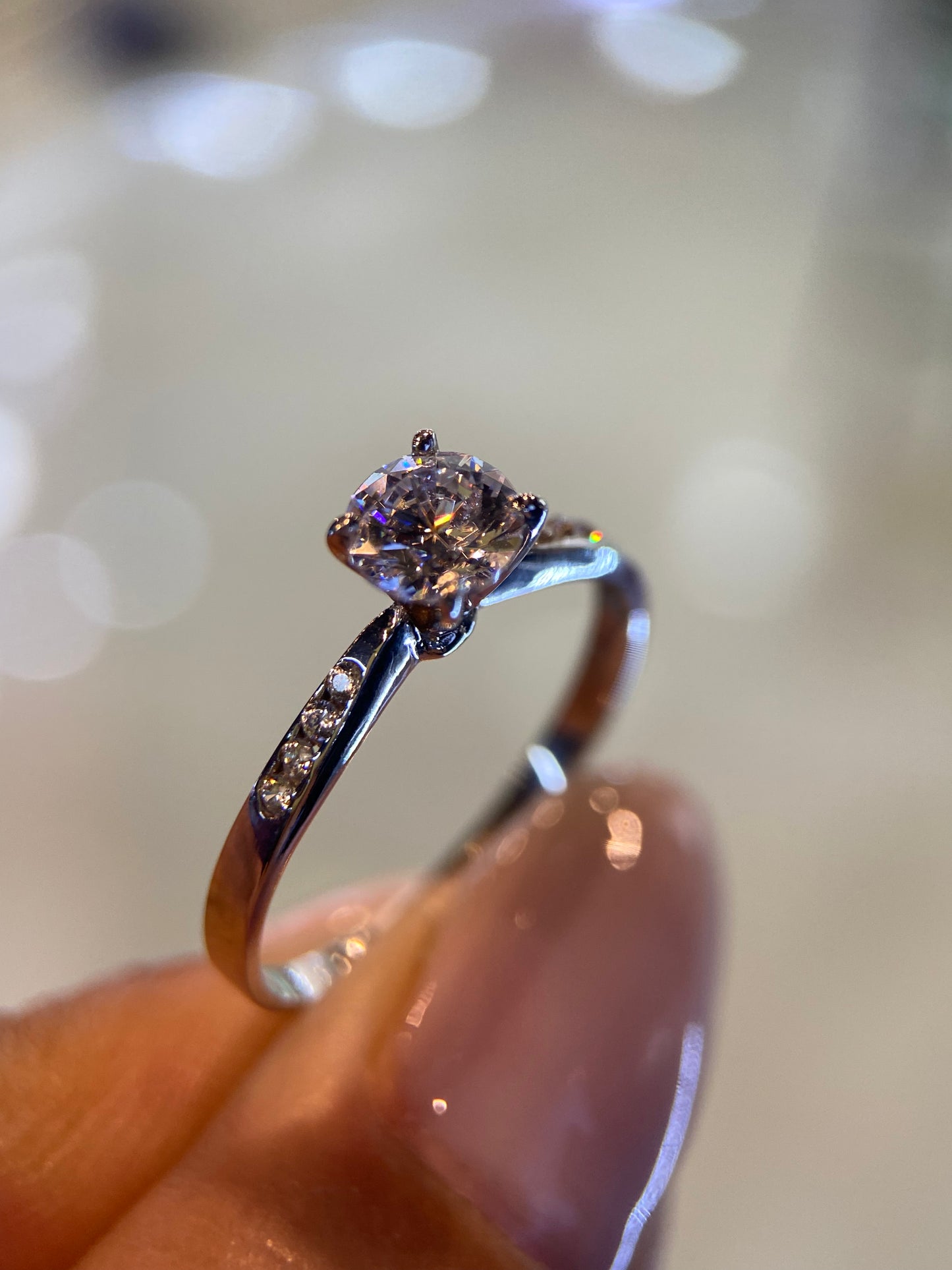 Anillo de compromiso en oro
