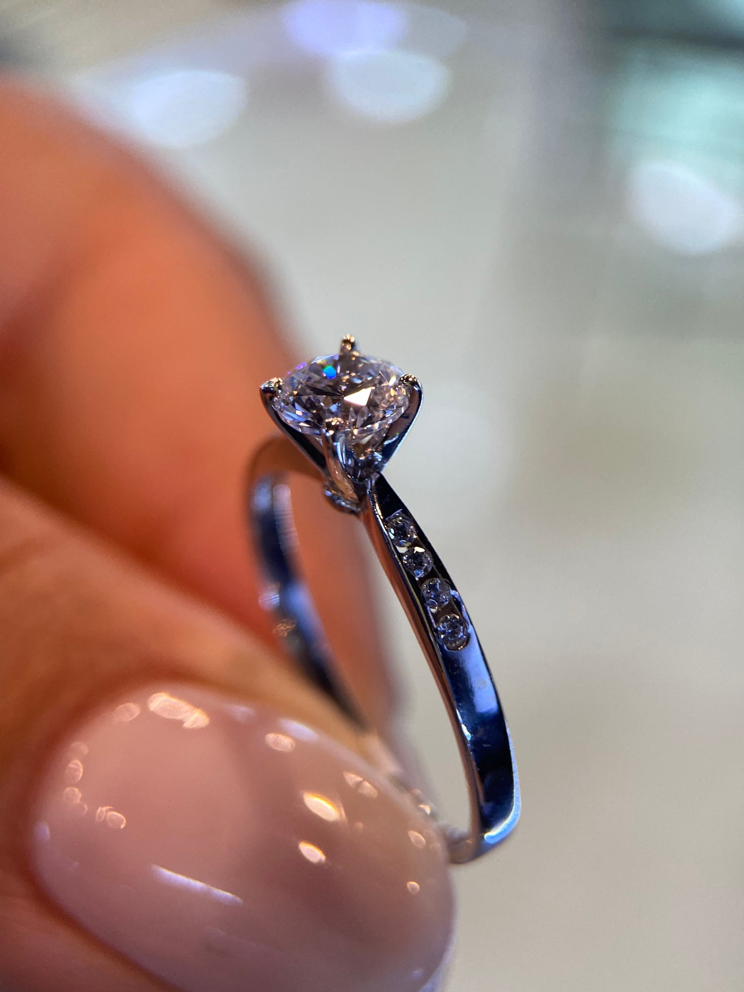Anillo de compromiso en oro