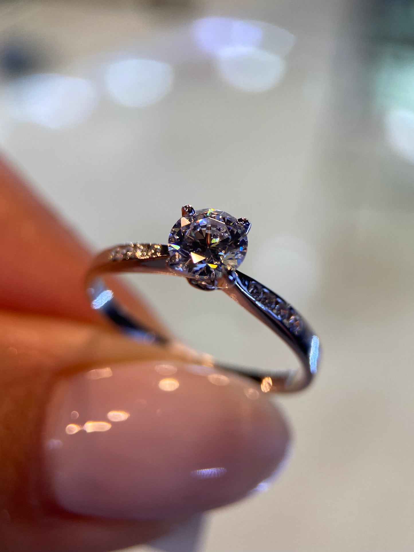 Anillo de compromiso en oro
